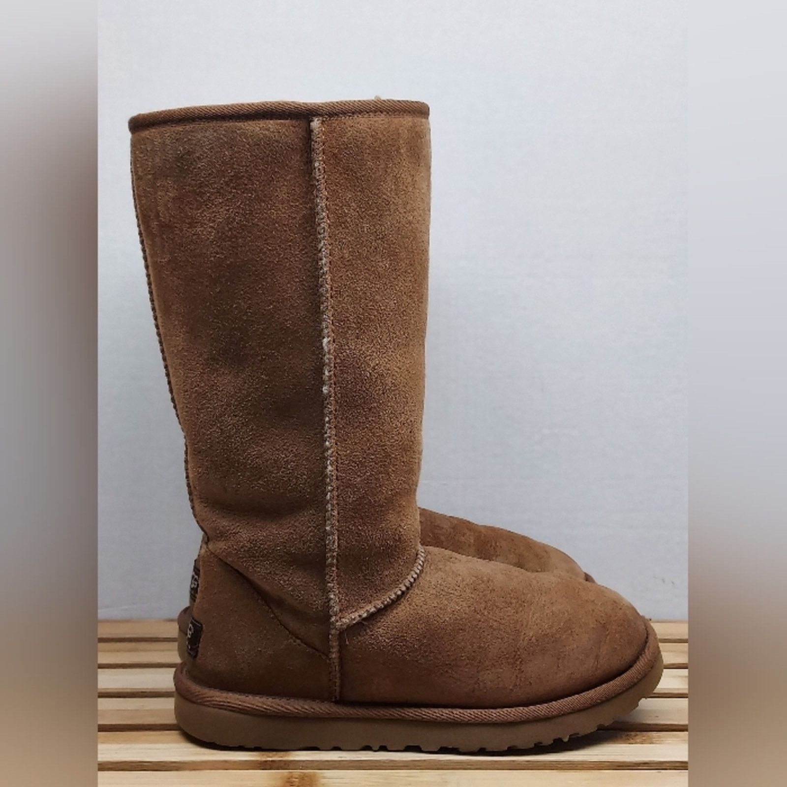 Ugg UGG Womens Chestnut Classic Tall II Winter Boots Size 7 Size US 7 / IT 37 - 6 Thumbnail