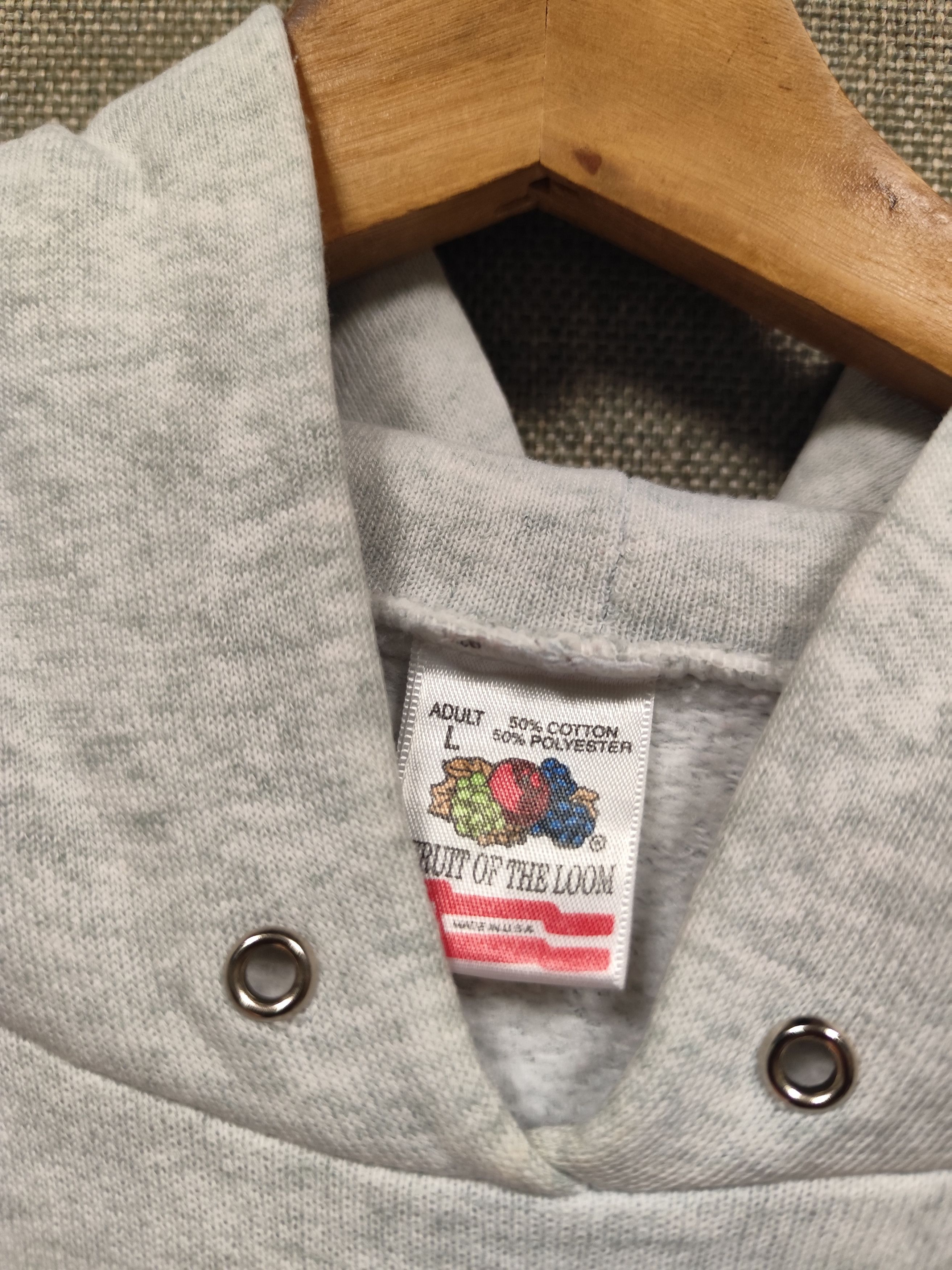 Fruit Of The Loom Vintage 1994 sweatshirt hoodie pingu Size US M / EU 48-50 / 2 - 5 Thumbnail