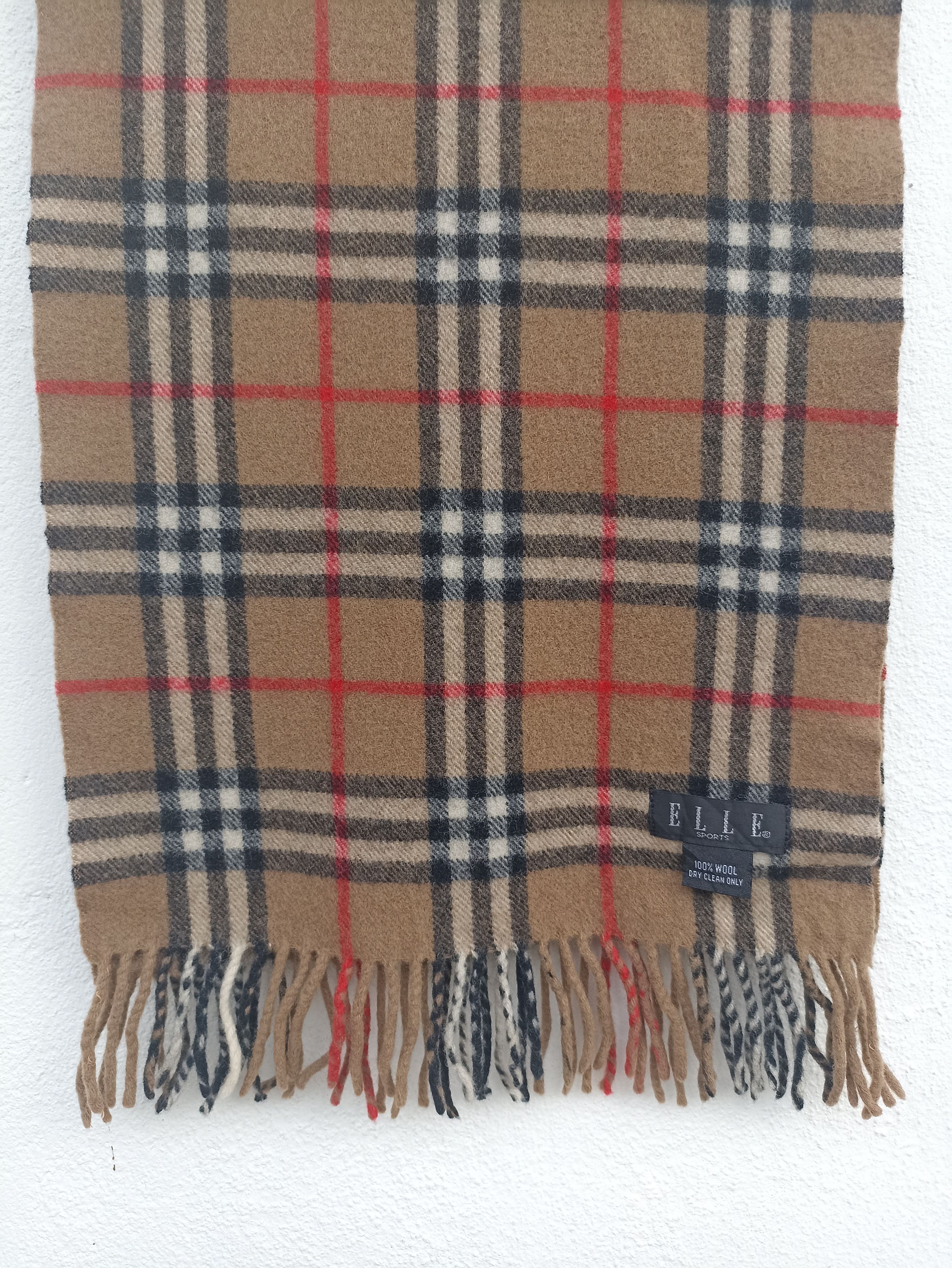 Japanese Brand Vintage ELLE Scarf muffler Chekered Burberry design Size ONE SIZE - 2 Thumbnail