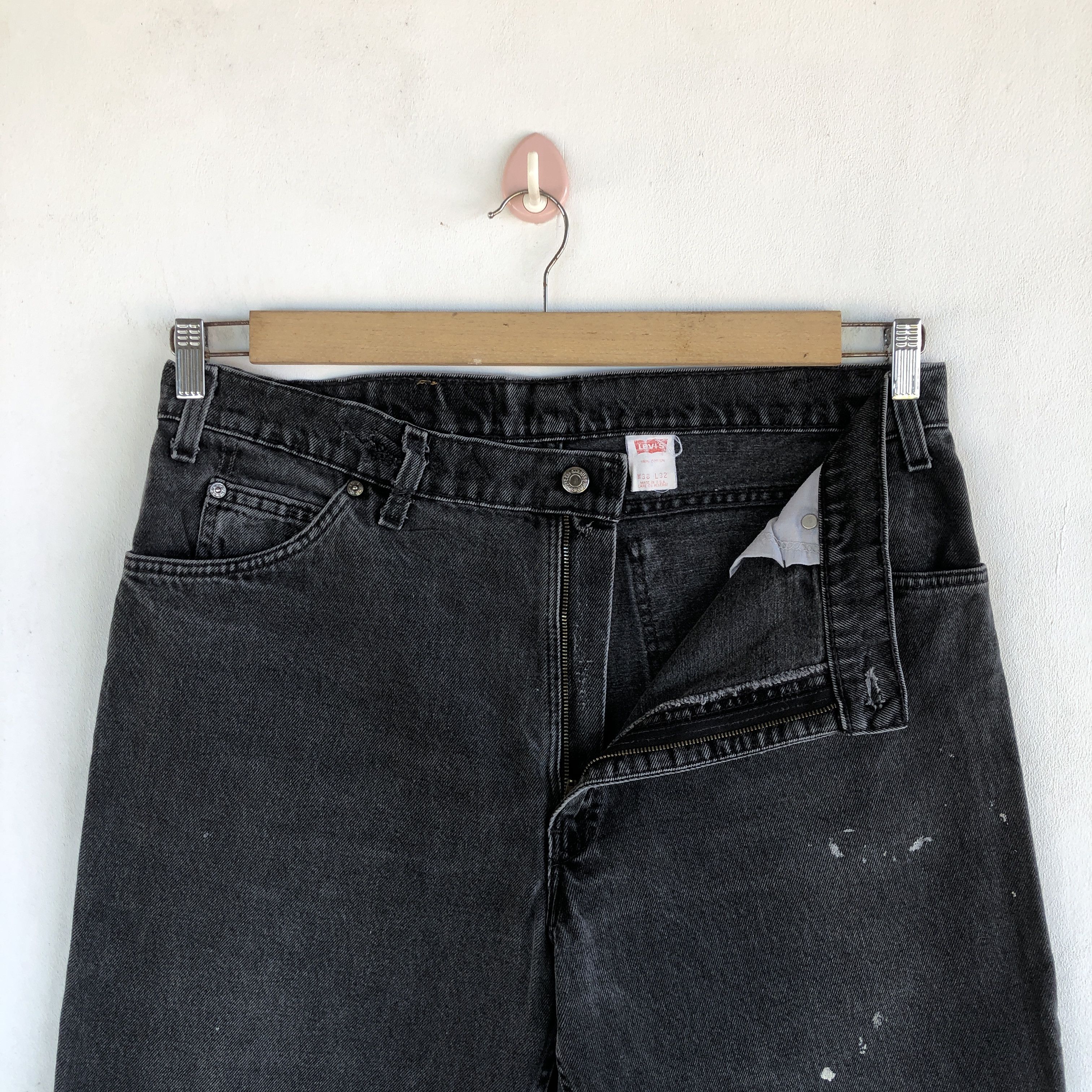 Levi's Vintage Levis 550 Jeans Faded Black Grunge Orange Tab Denim Size US 34 / EU 50 - 6 Thumbnail