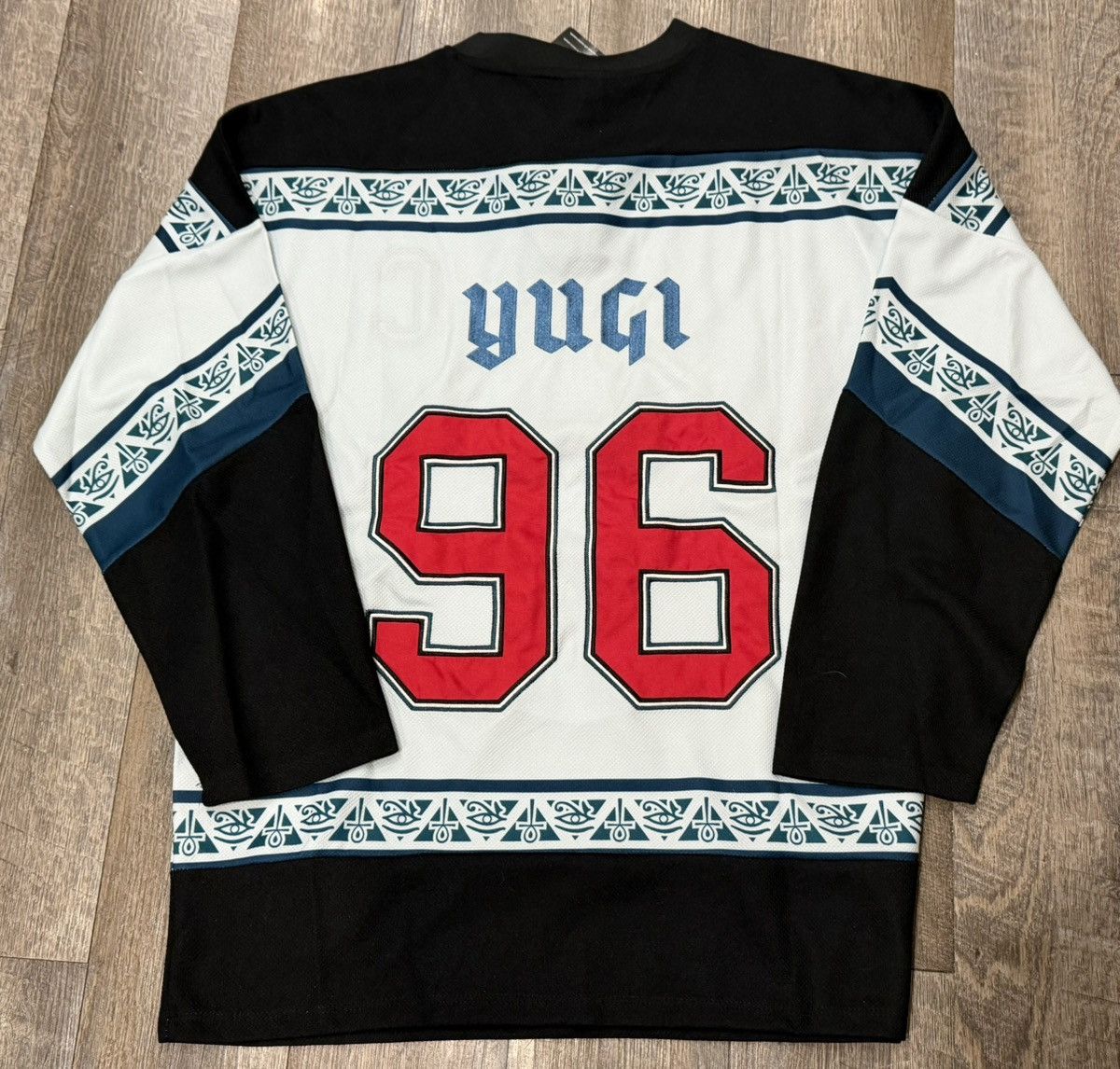 Other Yugioh Dark Magician Yugi Jersey size Medium Size US M / EU 48-50 / 2 - 4 Thumbnail