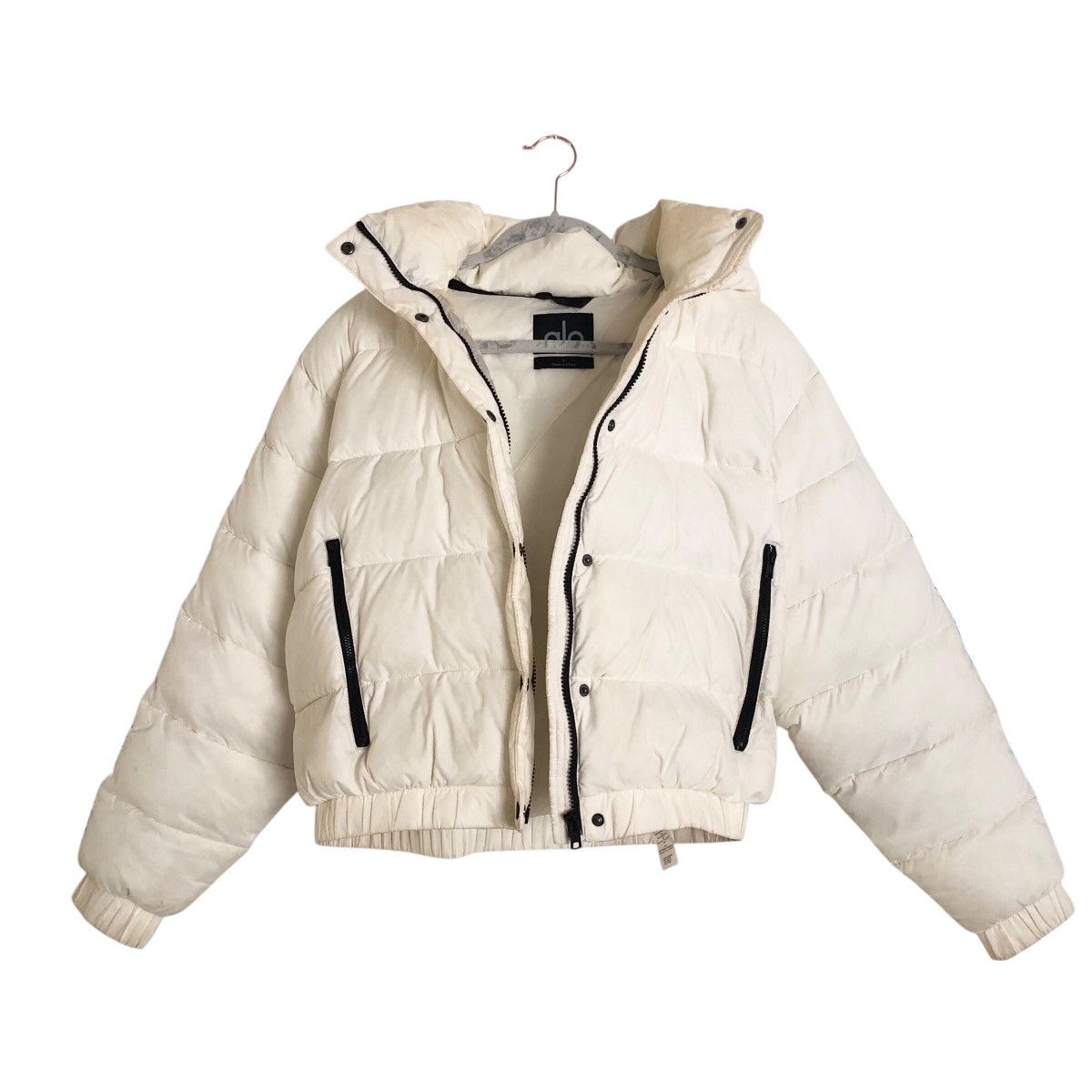 Alo Yoga Alo Yoga Aspen Love Puffer Jacket Ivory S Size S / US 4 / IT 40 - 2 Thumbnail