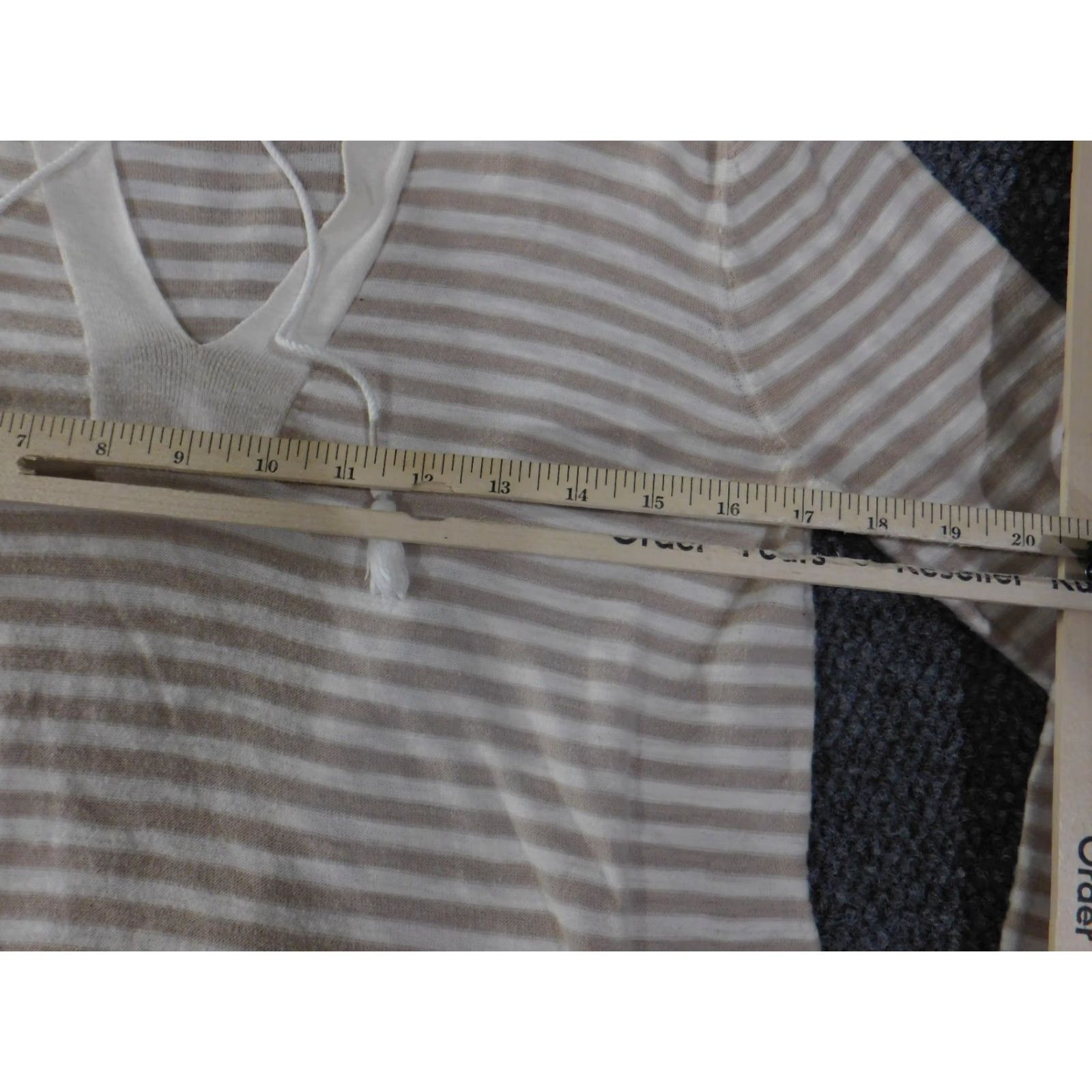 Loft LOFT Shirt Womens Medium White Striped Beige Long Sleeve Tie Neck Button-Up Cotton Knit VINTAGE No, not; but keep concise Size M / US 6-8 / IT 42-44 - 6 Thumbnail