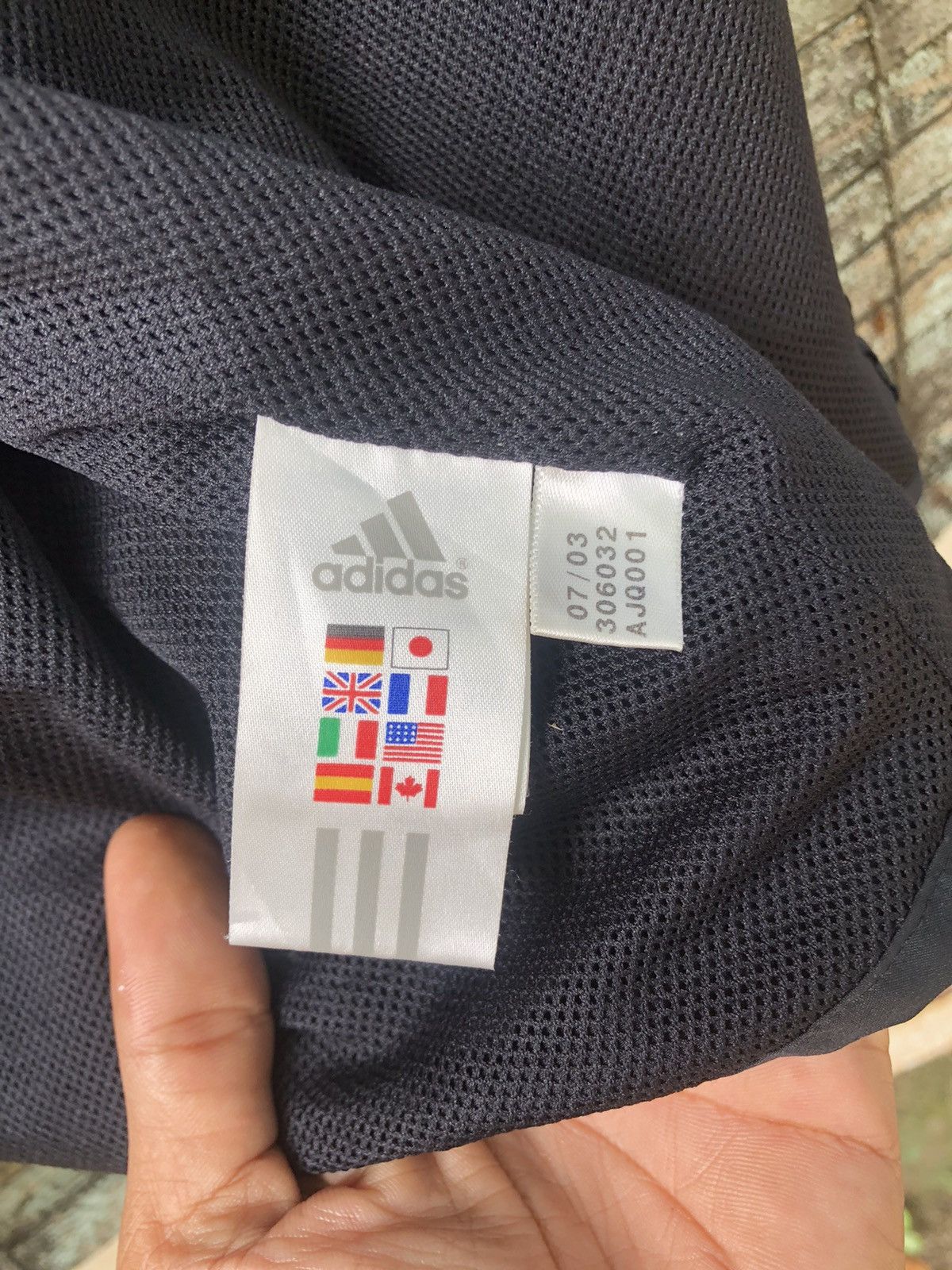 Adidas 🔥Vintage🔥90s Adidas UEFA AC Milan Fullzipper Jackets Size US XL / EU 56 / 4 - 18 Thumbnail