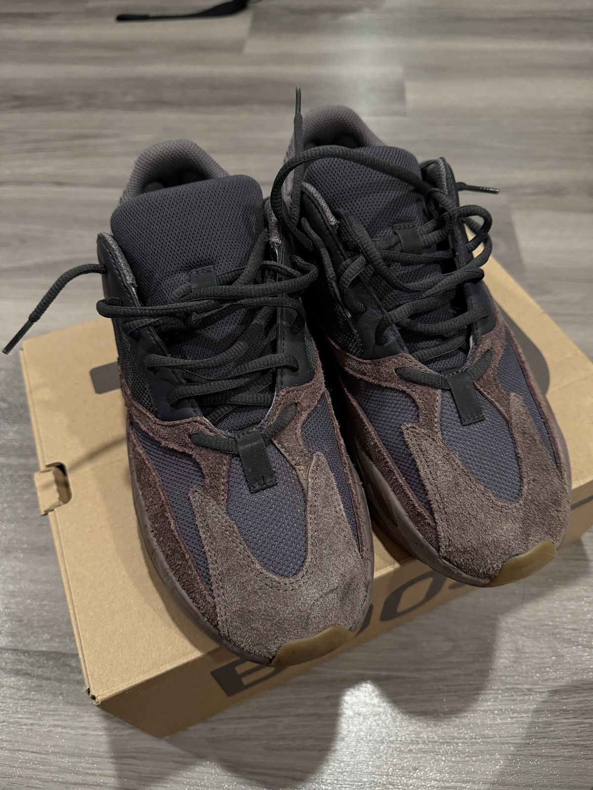 Adidas Adidas Yeezy Boost 700 Mauve 2018 (EE9614) Size US 10 / EU 43 - 6 Thumbnail