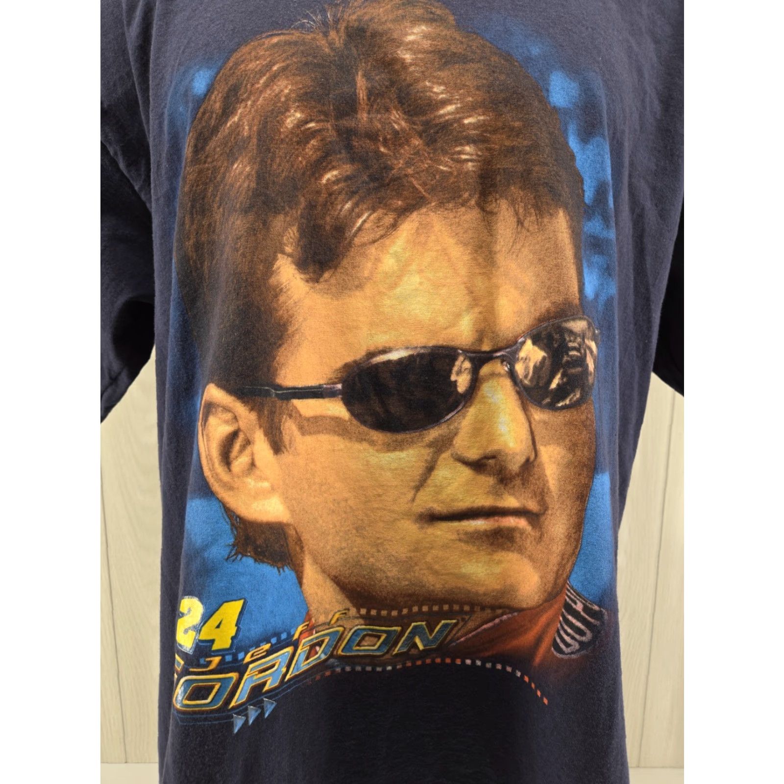 Chase Authentics VINTAGE Chase Authentics NASCAR Jeff Gordon Double Sided Mens XL 2003 T-Shirt Crew Neck Blue Cotton Short Sleeve Graphic Print Racecar Boys/Mens Size US XL / EU 56 / 4 - 4 Thumbnail