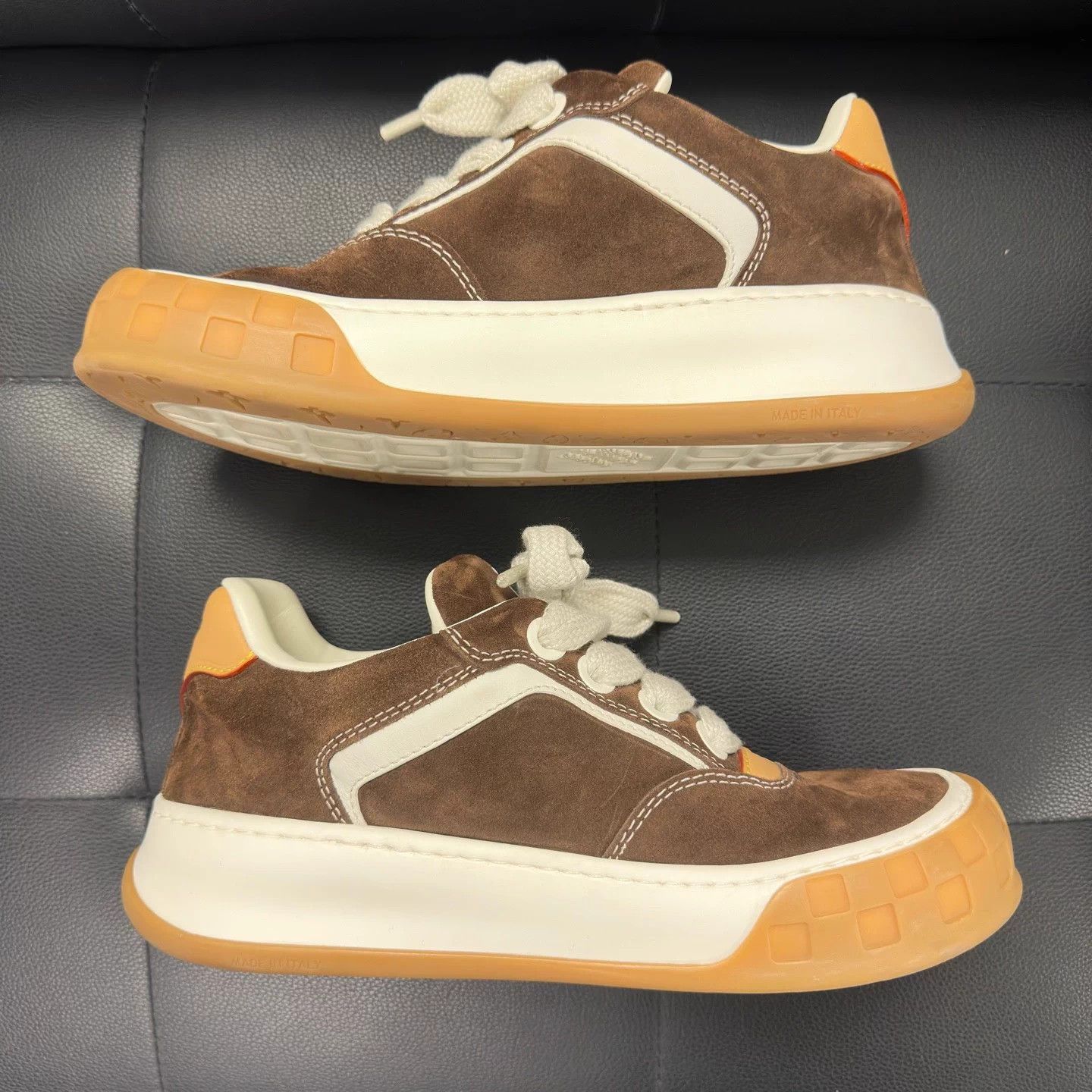 Louis Vuitton LV Louis Vuitton 25 NewSuede Low-Top Sneakers Brown 40.5 Size US 7 / EU 40 - 4 Thumbnail