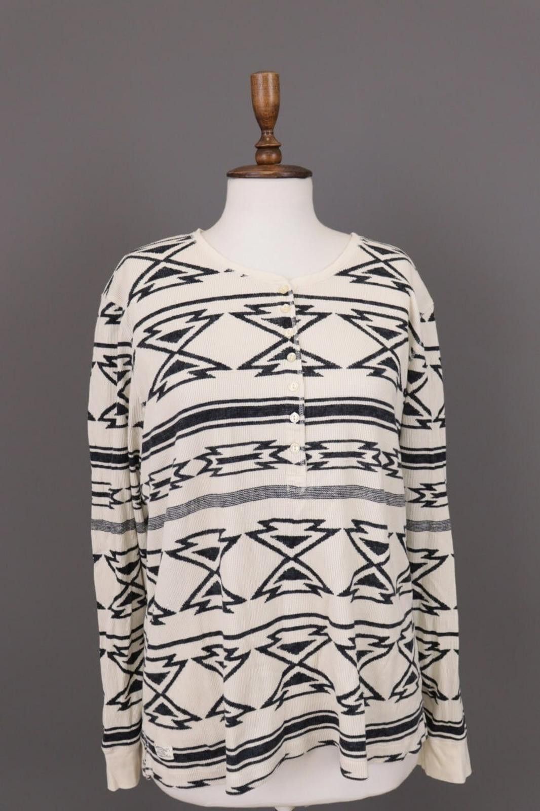 Lauren Ralph Lauren Lauren Ralph Lauren Beige Geometric Sweater Size XXL Size XXL / US 16-18 / IT 52-54 - 1 Thumbnail