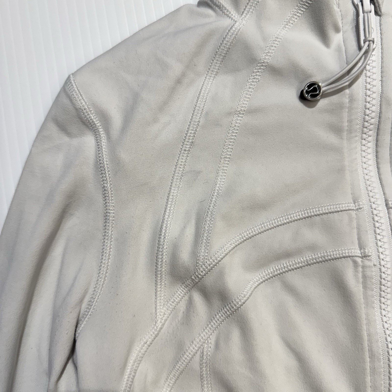 Lululemon Lululemon Women’s Define Cropped Bone Jacket *LW3HJFS Sz 4 Size S / US 4 / IT 40 - 3 Thumbnail