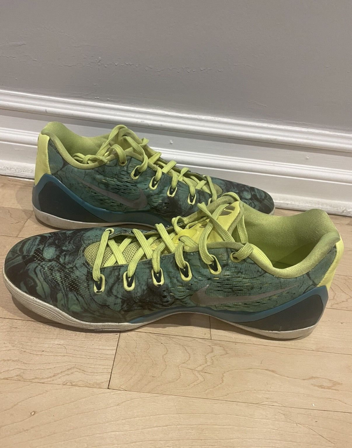 Nike Nike Kobe 9 EM Easter Size 11 Size US 11 / EU 44 - 5 Thumbnail