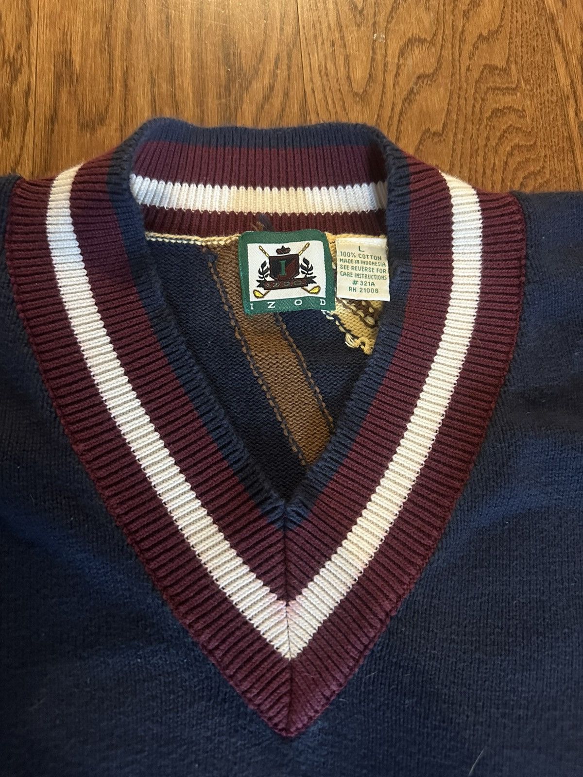Izod × Vintage Izod Golf Preppy Sweater V Neck Large Graphic 90’s Y2K Size US L / EU 52-54 / 3 - 6 Thumbnail