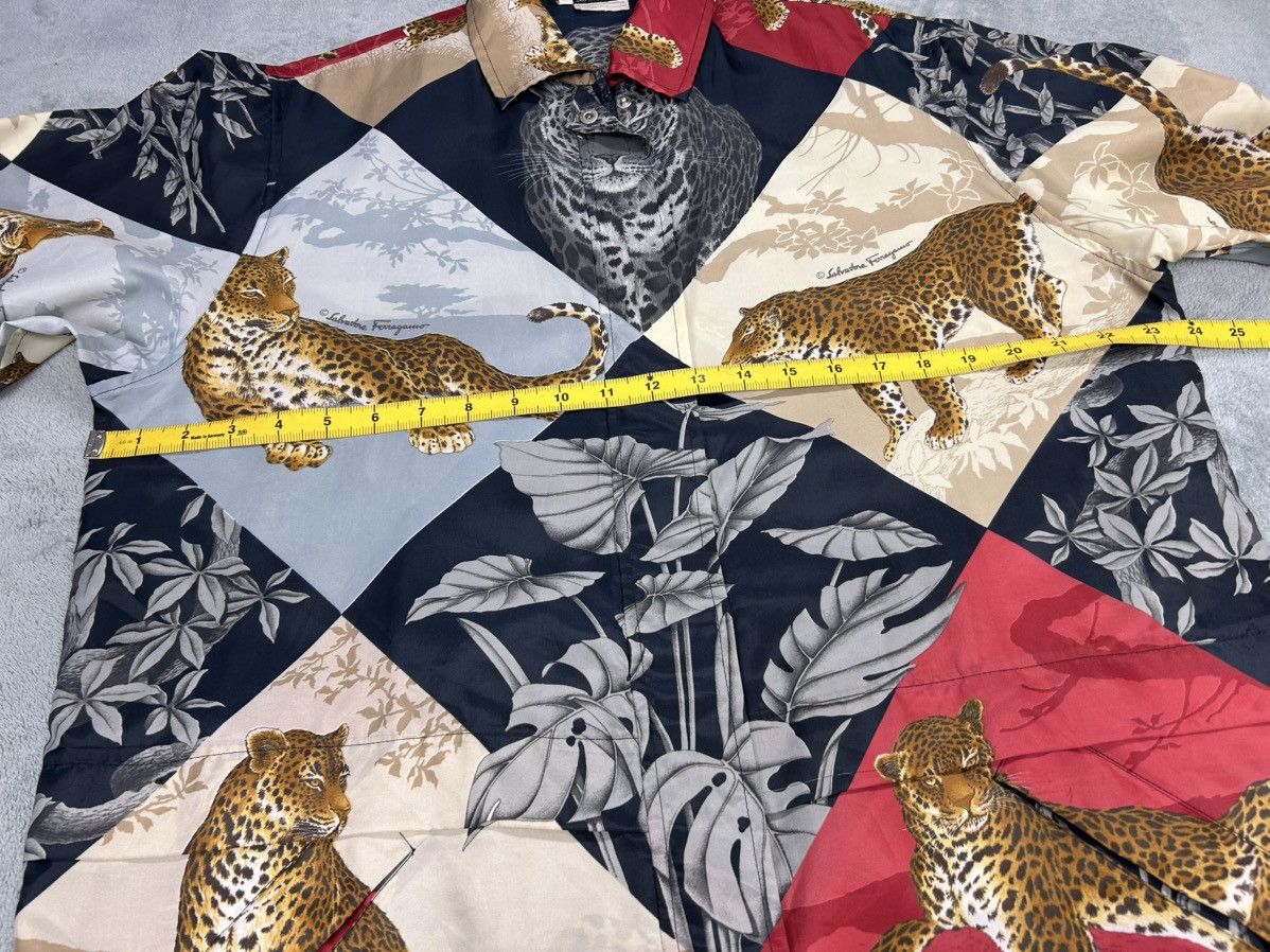 Salvatore Ferragamo Vintage 90’s Salvatore Ferragamo Leopard Print Jacket. J0125 Size US M / EU 48-50 / 2 - 9 Thumbnail