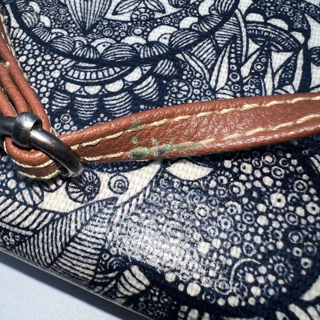 Other Sakroots Navy and White Patterned Convertible Crossbody Wallet Size ONE SIZE - 4 Thumbnail