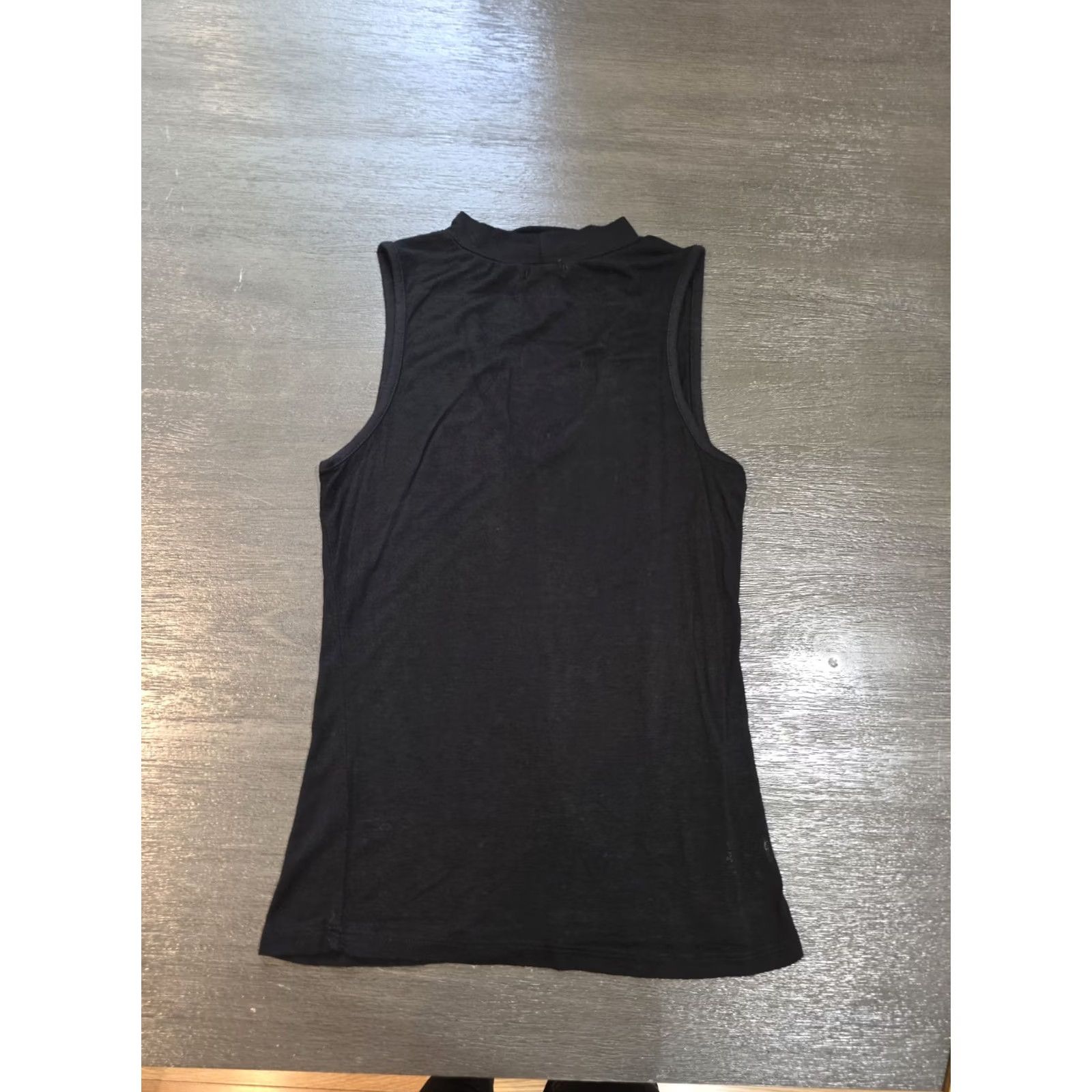 Vintage VINTAGE Rue21 Basic Knit Shirt Sleeveless Women XL Black Peep Hole Neck Casual T-Shirt Size XL / US 12-14 / IT 48-50 - 2 Thumbnail