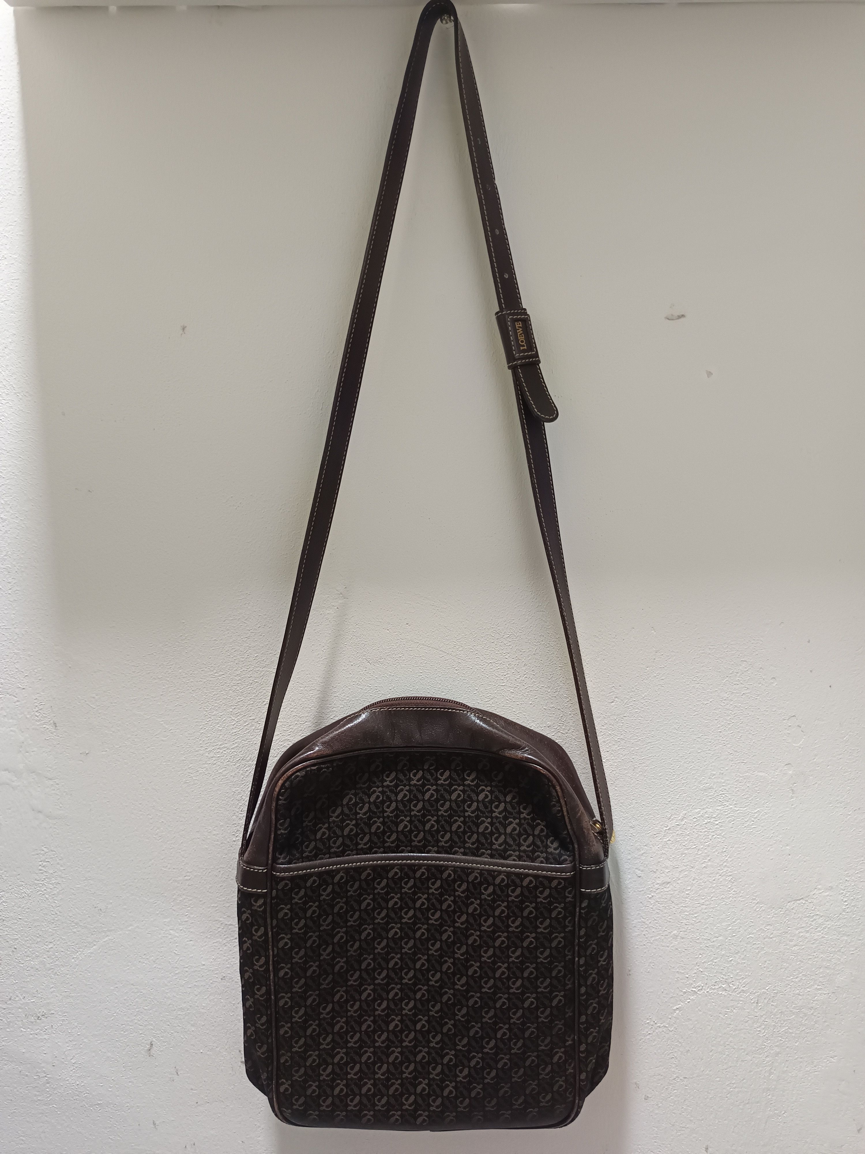 Loewe Vintage loewe anagram monogram bag Size ONE SIZE - 1 Thumbnail