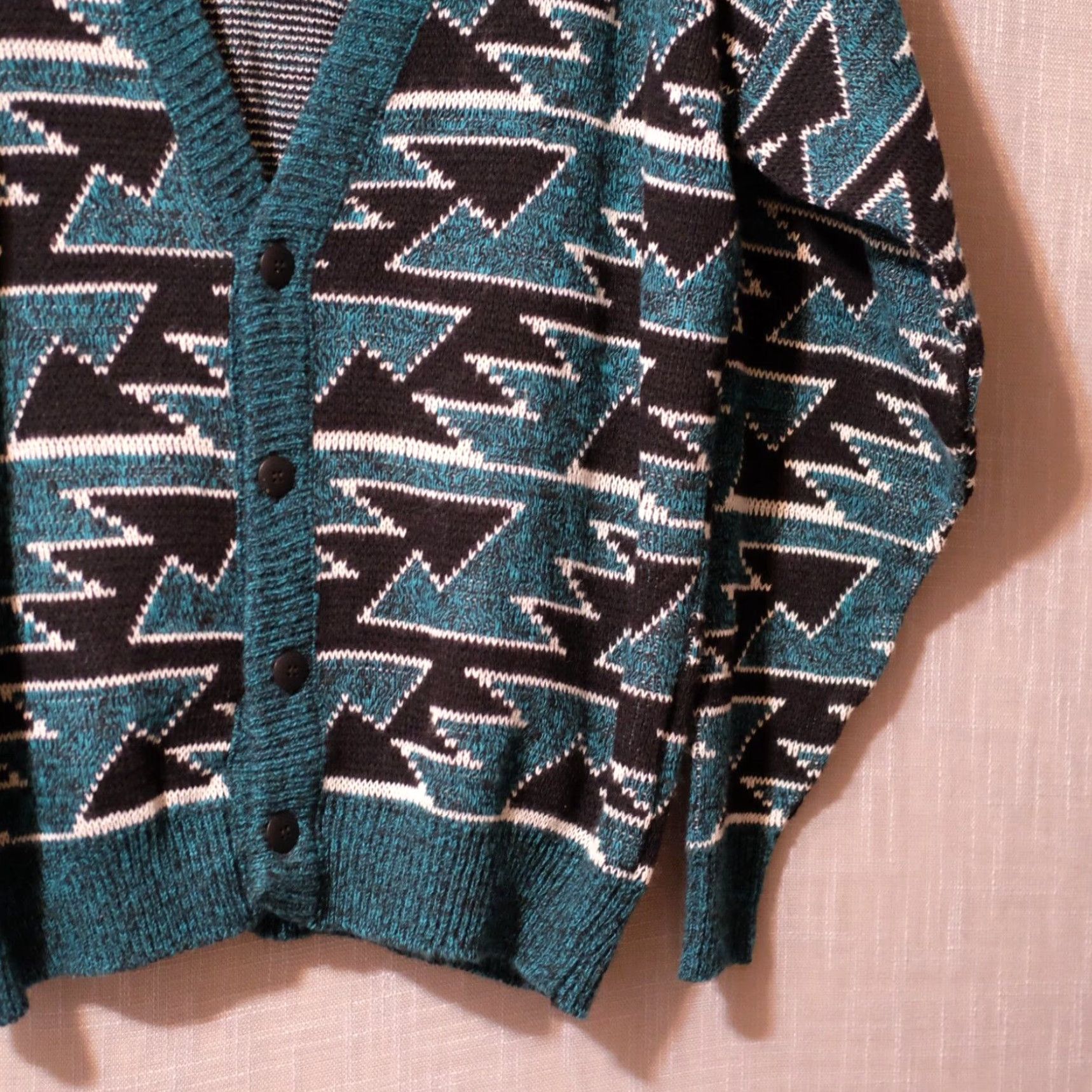 Vintage VINTAGE Le Tigre Cardigan Sweater Men's L Green/Black/White Geometric Knit Long Sleeve V-Neck 1980s/70s Oversized Retro Hipster USA Mens Size US L / EU 52-54 / 3 - 4 Thumbnail