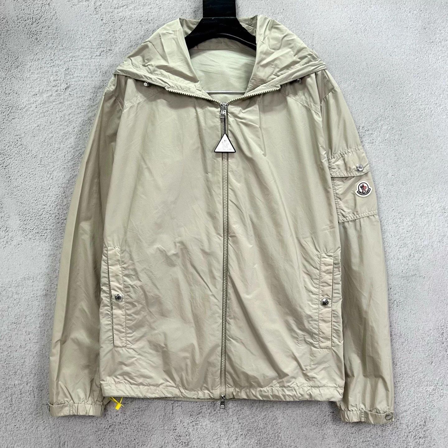 Moncler Moncler Etiache 24 khaki hooded zip jacket size 4 Size US XL / EU 56 / 4 - 1 Thumbnail