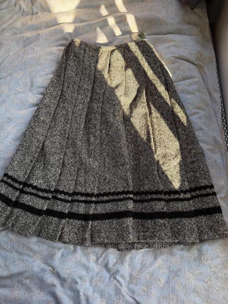 Comme des Garcons Comme Des Garcons size M Wool Blend Knit Skirt Size 22" - 1 Thumbnail