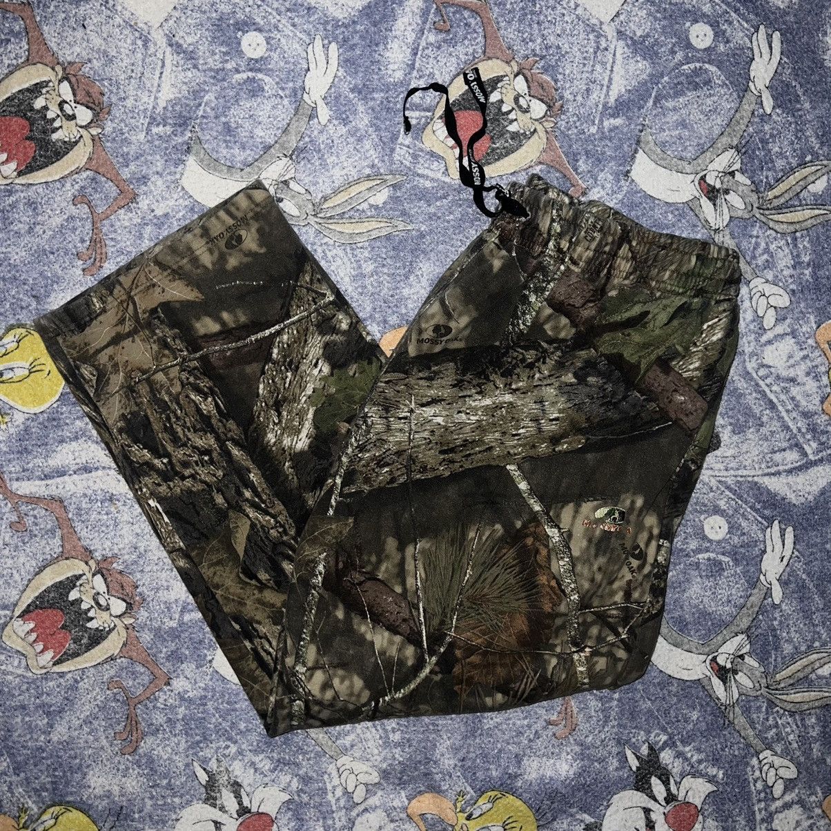 image of Mossy Oaks x Realtree Camo Sweatpants Vintage XL Mossy Oak Wide Leg Baggy, Men's (Size 30)