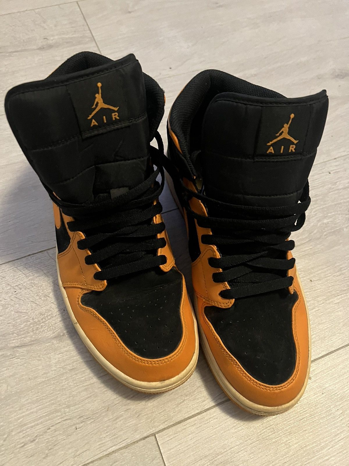 Nike JORDAN 1 MID BLACK ORANGE PEEL - SAIL Size US 10 / EU 43 - 1 Thumbnail