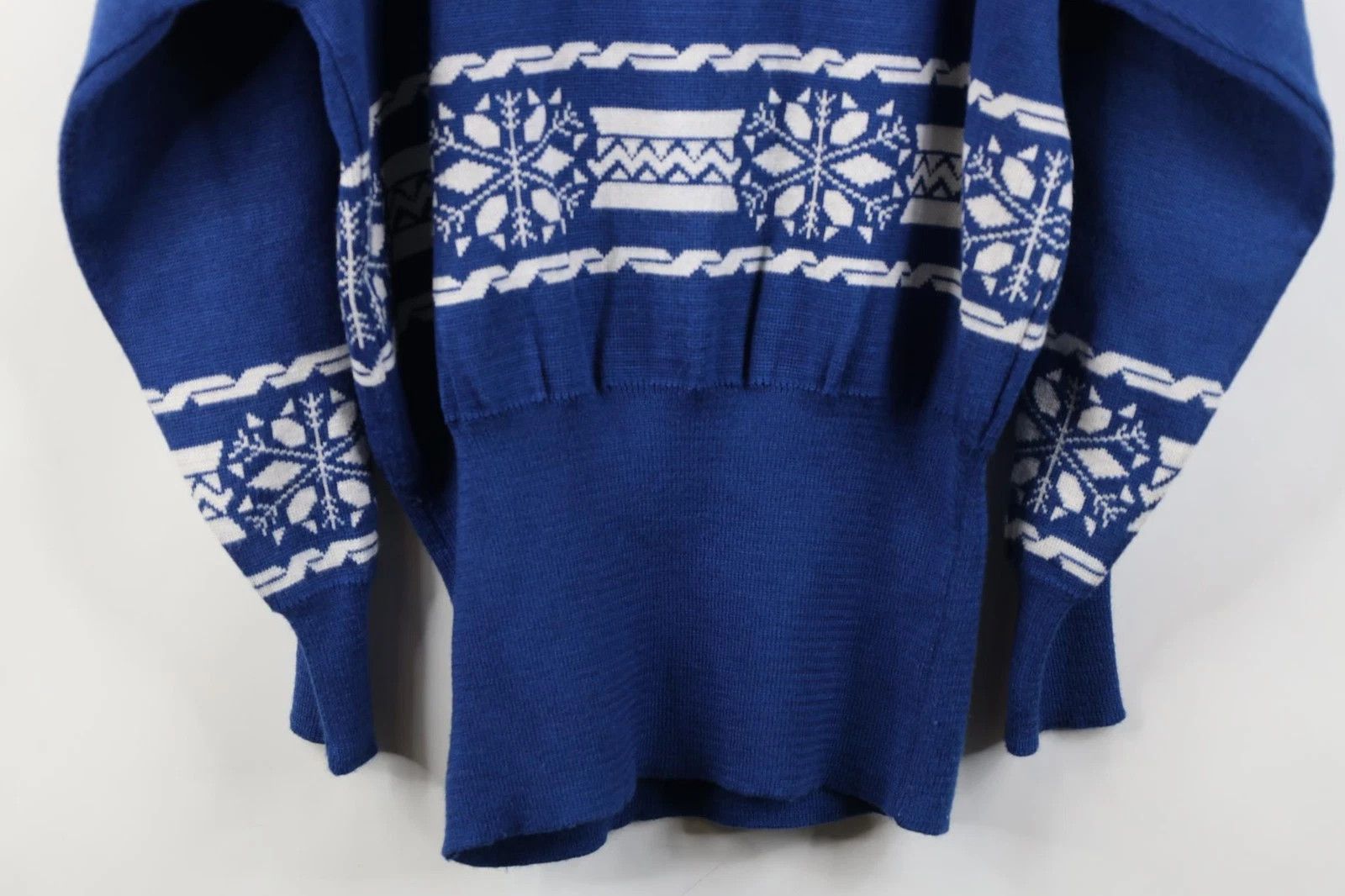 Vintage Vintage 80s 90s Snowflake Fair Isle Turtleneck Sweater Size L / US 10 / IT 46 - 10 Thumbnail