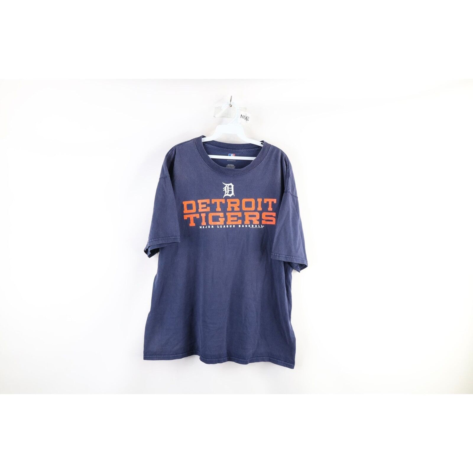 Vintage Vintage Faded Spell Out Detroit Tigers Baseball T-Shirt Size US XL / EU 56 / 4 - 1 Thumbnail