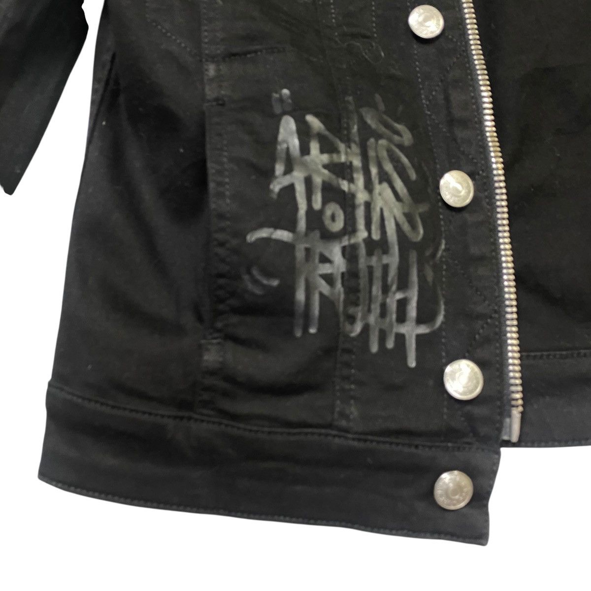 Zadig & Voltaire Zadig & Voltaire denim jacket with graffiti style graphics Size XS / US 0-2 / IT 36-38 - 17 Thumbnail