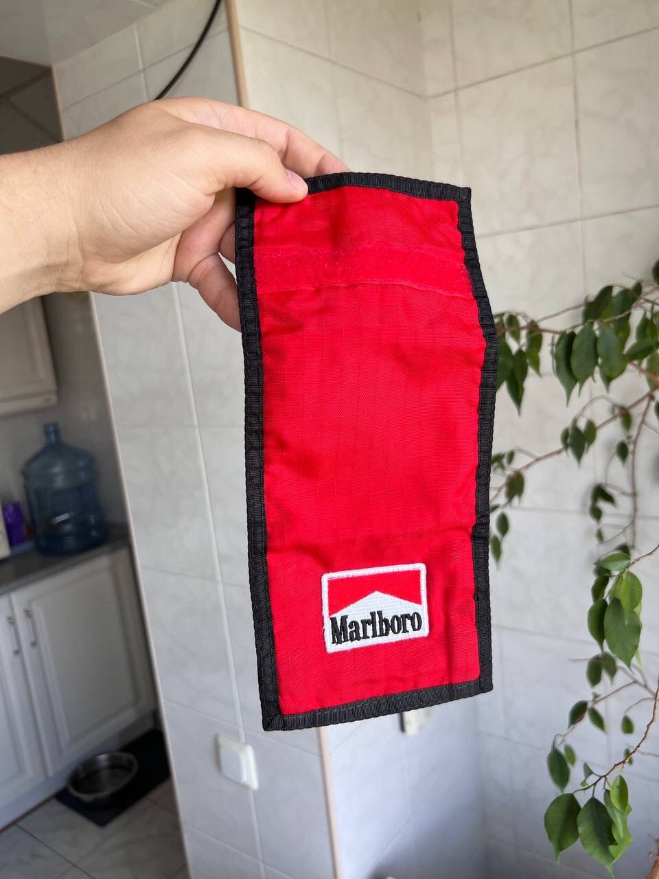 Marlboro 90s Vintage Marlboro Red Wallet Racing Sponsor Cigarette's Size ONE SIZE - 6 Thumbnail
