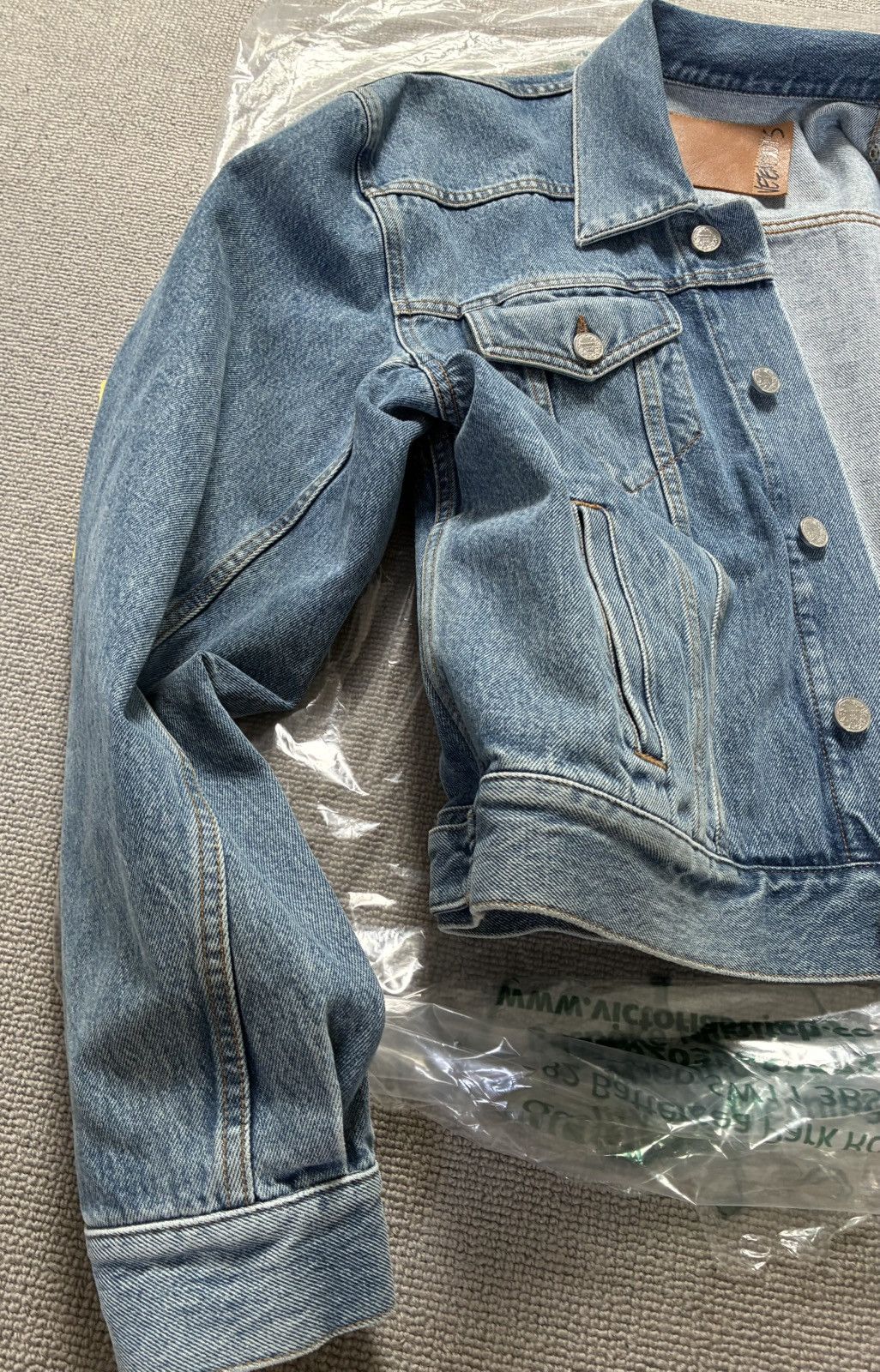 Vetements VETEMENTS Pret-A-Porter Collection Size S Size S / US 4 / IT 40 - 17 Thumbnail