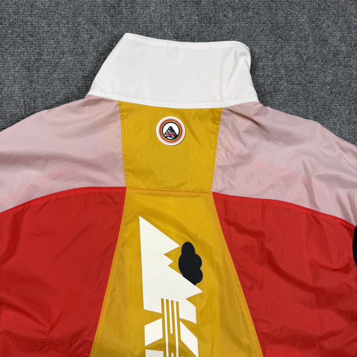Columbia × Kith Kith x Columbia Red Hibiscus Riptide Windbreaker Size US S / EU 44-46 / 1 - 5 Thumbnail
