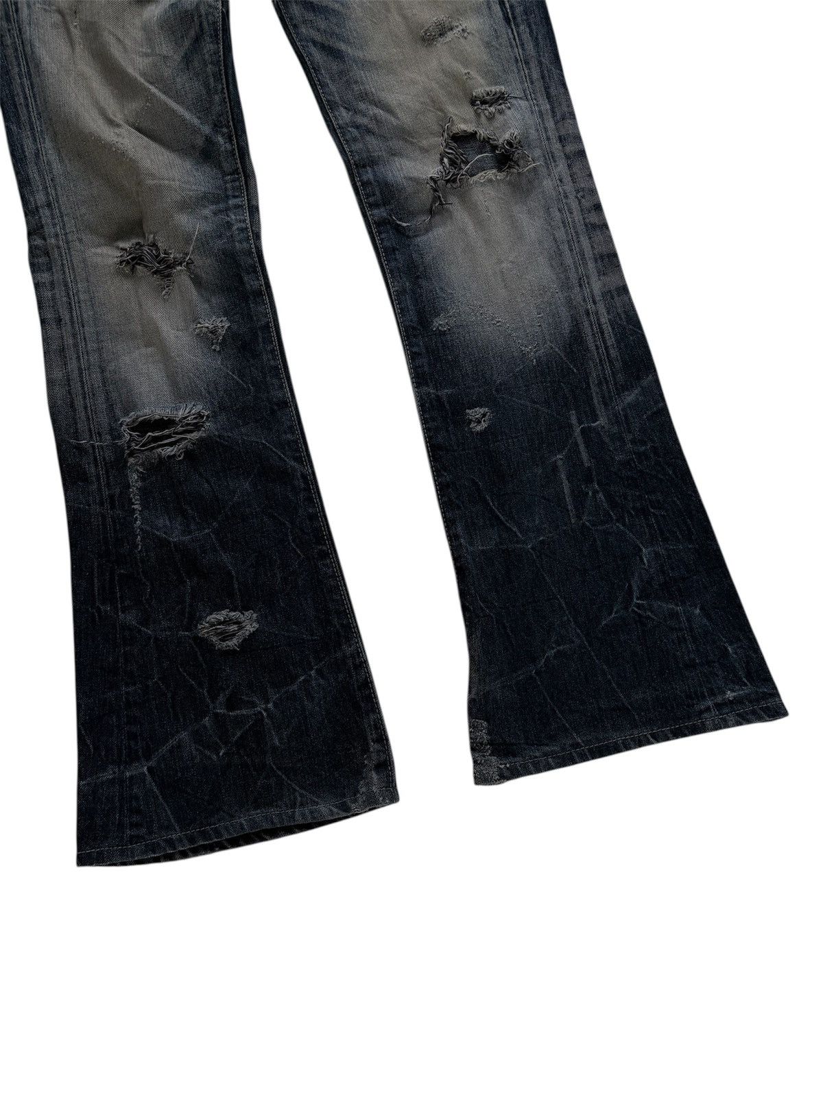 Tornado Mart Vanquish Destressed Whisker Flare Denim Pants Size US 28 / EU 44 - 2 Thumbnail