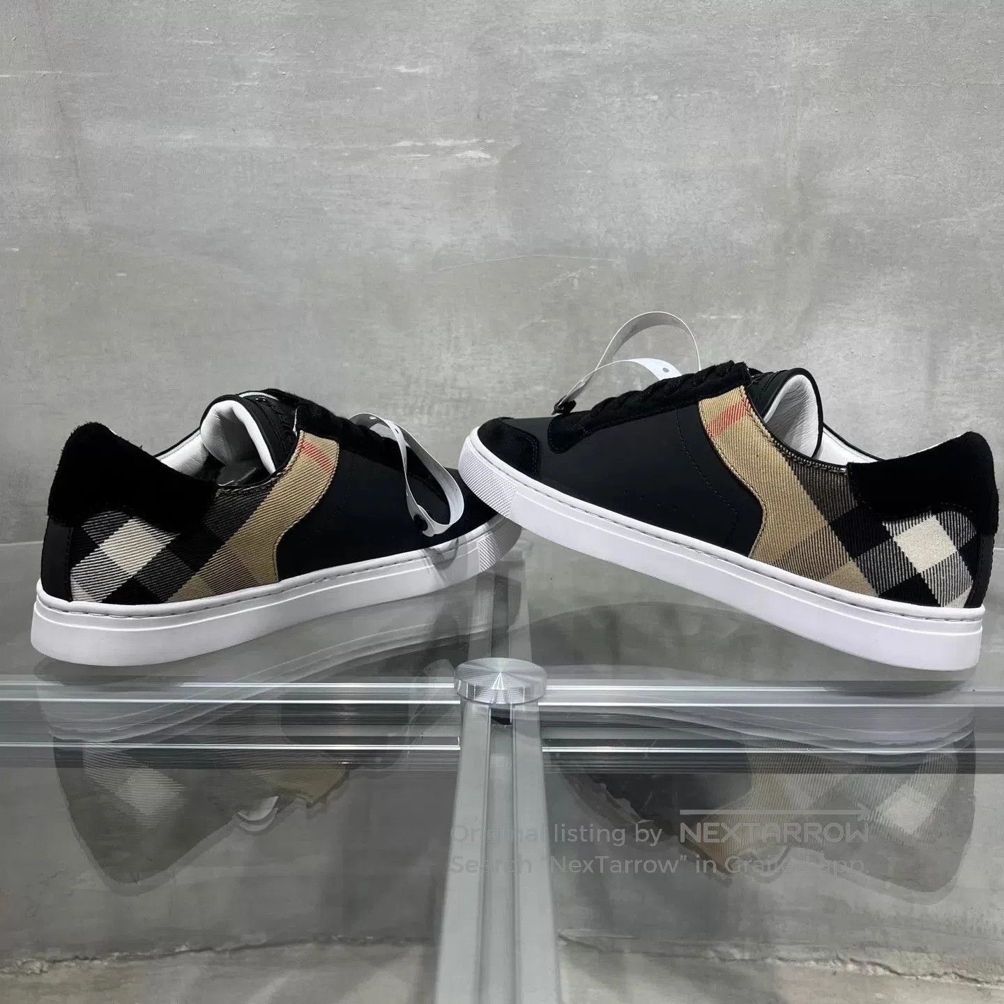 Burberry Black Low-Top Sneakers Size 9. Size US 9 / EU 42 - 5 Thumbnail