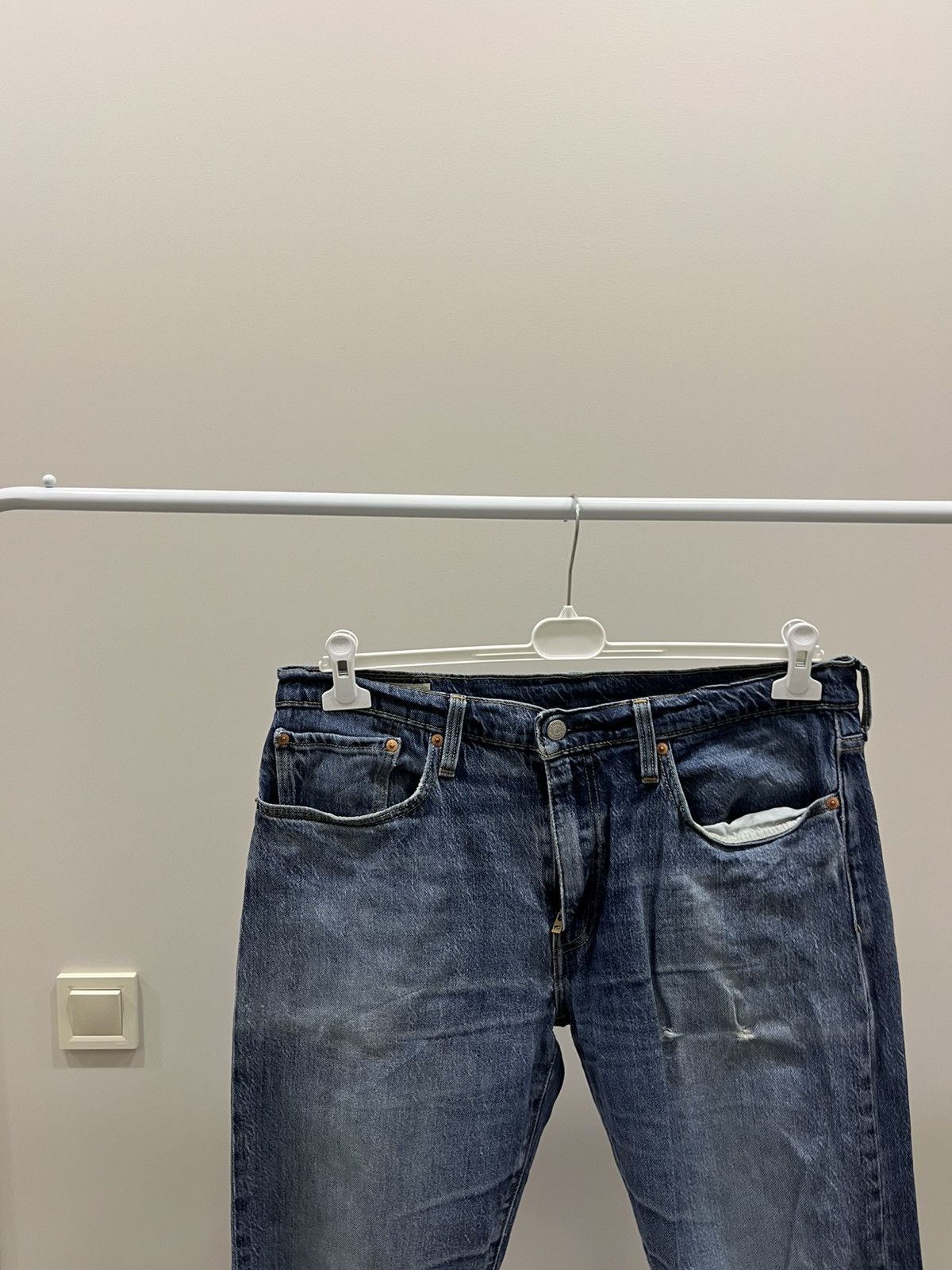 Levi's Levi’s 502 Vintage 90s Distressed Tapered Denim Whisker Fade Size US 36 / EU 52 - 2 Thumbnail
