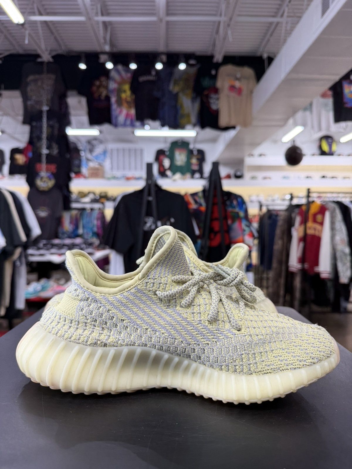 Adidas Yeezy Boost 350 V2 Antlia Size 6 (2019) Size US 6 / EU 39 - 3 Thumbnail