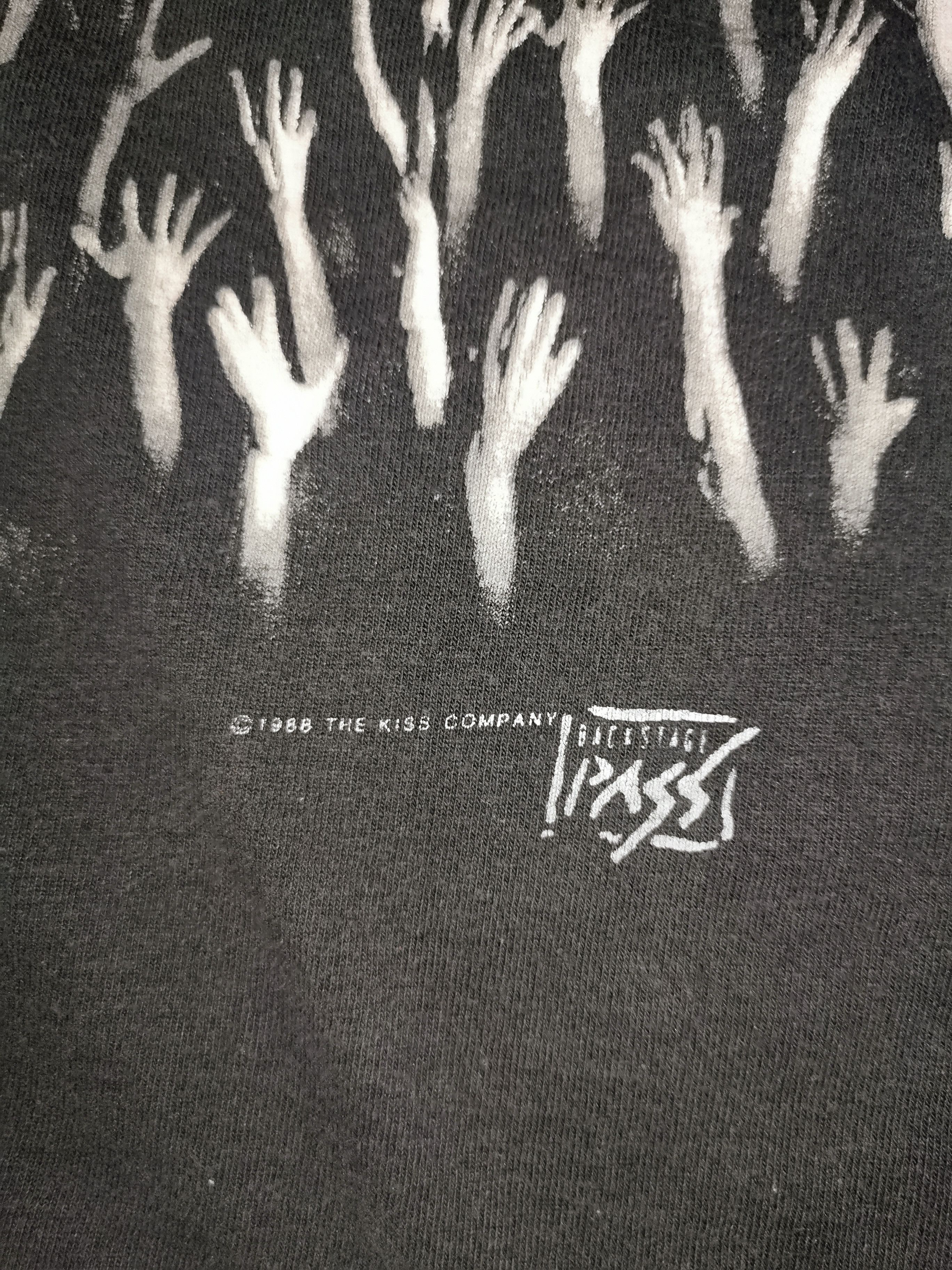 Vintage Vintage 1988 kiss shirt/tee/t shirt Size US XL / EU 56 / 4 - 3 Thumbnail