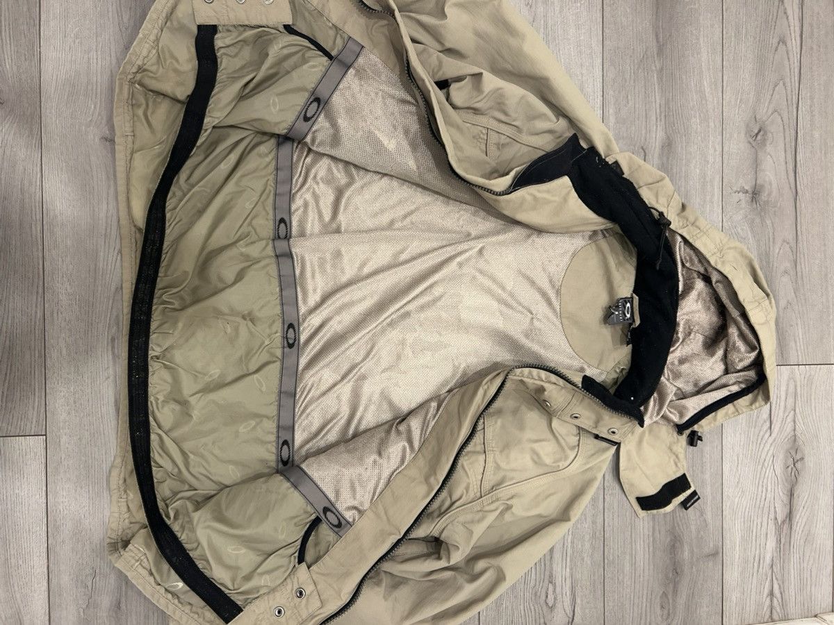 Oakley Vintage Oakley software gorpcore jacket Size US L / EU 52-54 / 3 - 8 Thumbnail