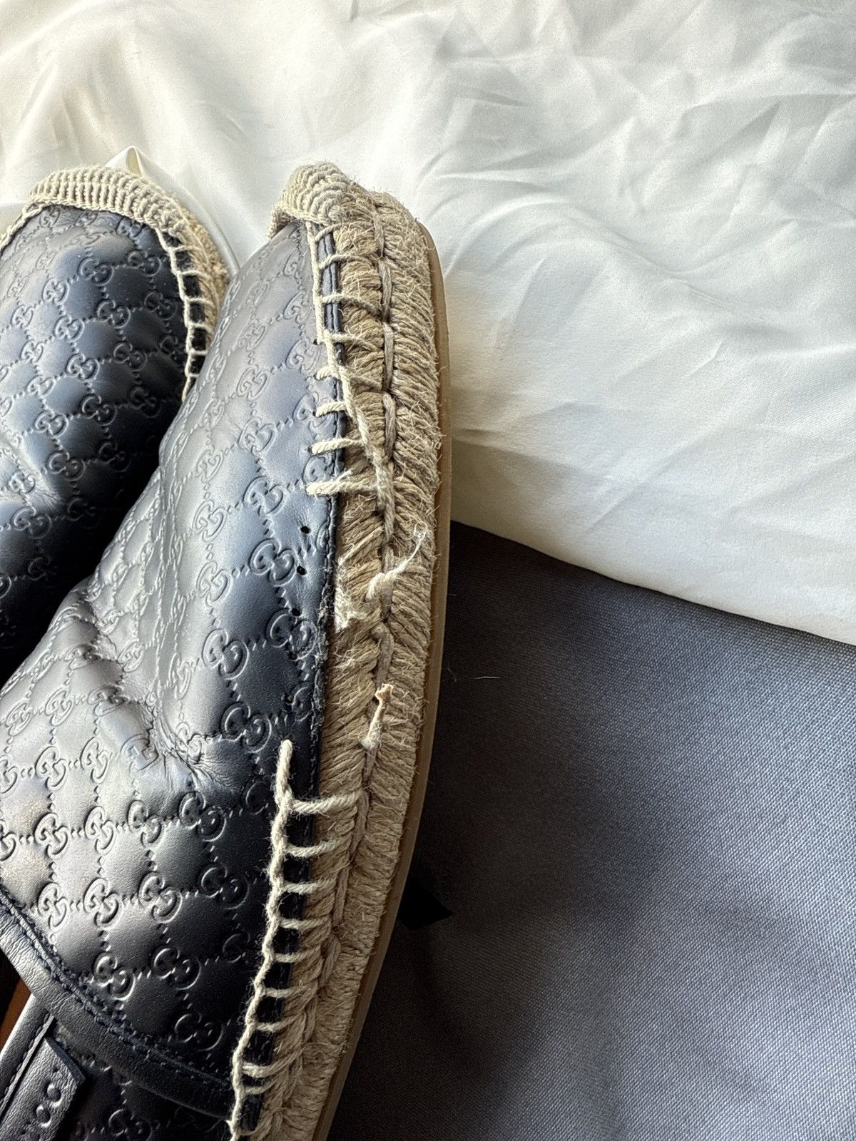 Gucci Gucci Slip On Beach Shoes Size US 10 / EU 43 - 8 Thumbnail
