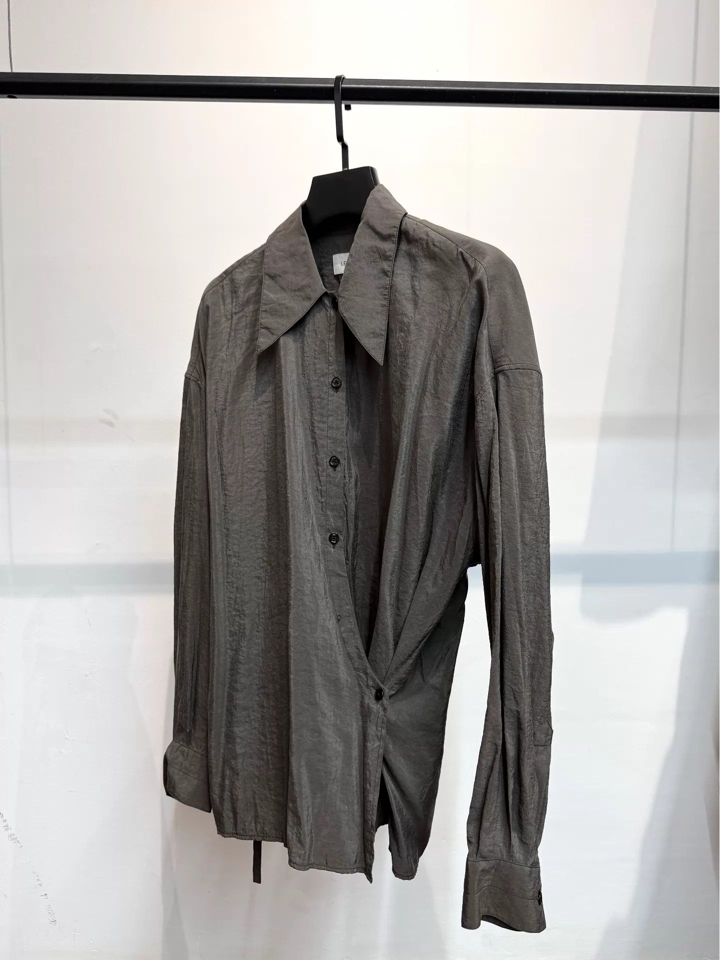Lemaire Lemaire Oversized Dry Silk Shirt Gray Camel FR34 Size XS / US 0-2 / IT 36-38 - 4 Thumbnail