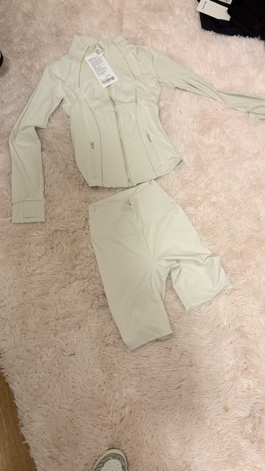 Lululemon Ivory and gold lulu lemon Size S / US 4 / IT 40 - 3 Thumbnail