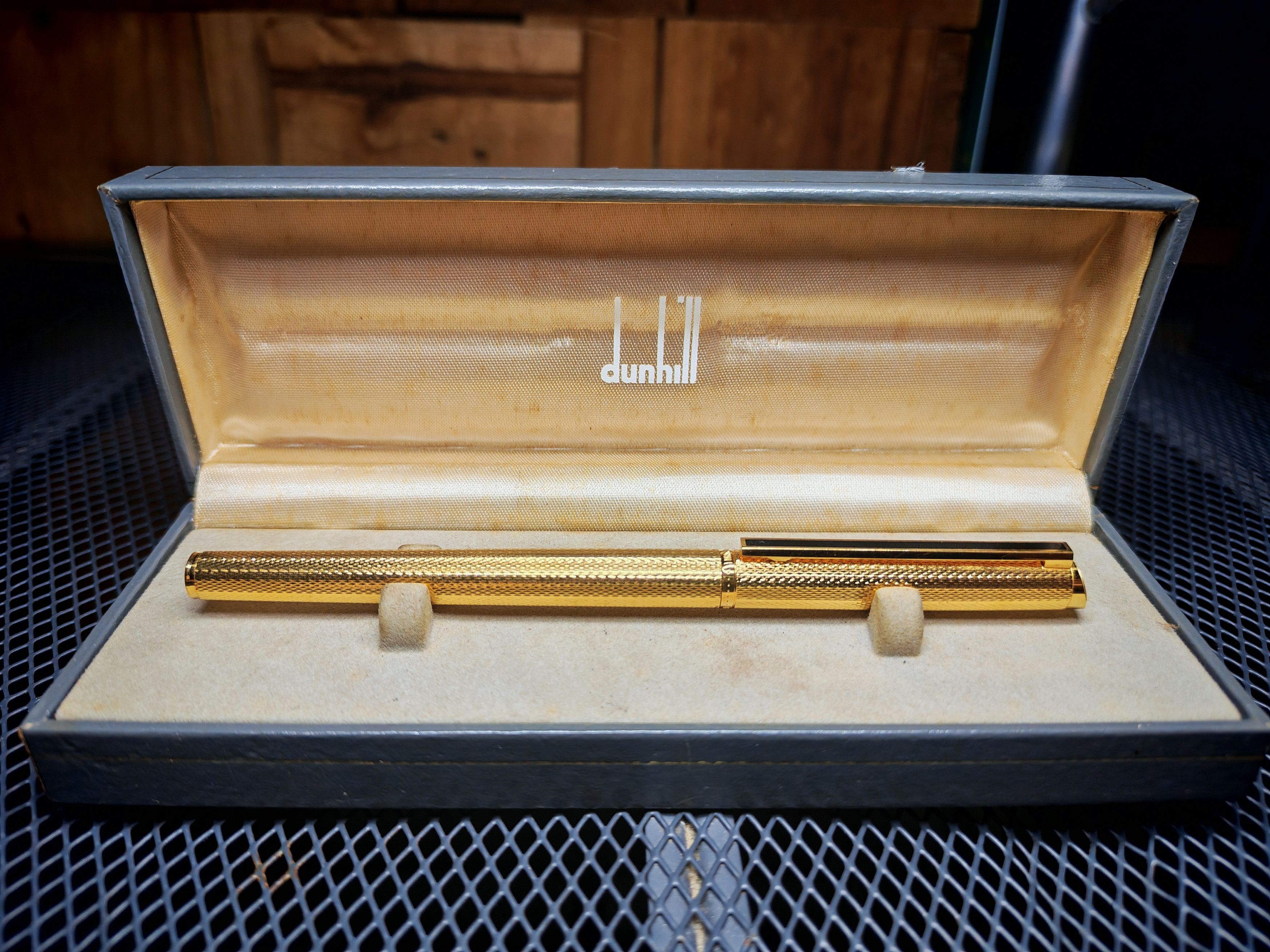 Dunhill Gemline Fountain Pen Gold Plated Barley 14K