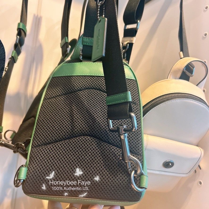 Coach Small Turnlock Sling Pack CAJ28 Size ONE SIZE - 4 Thumbnail