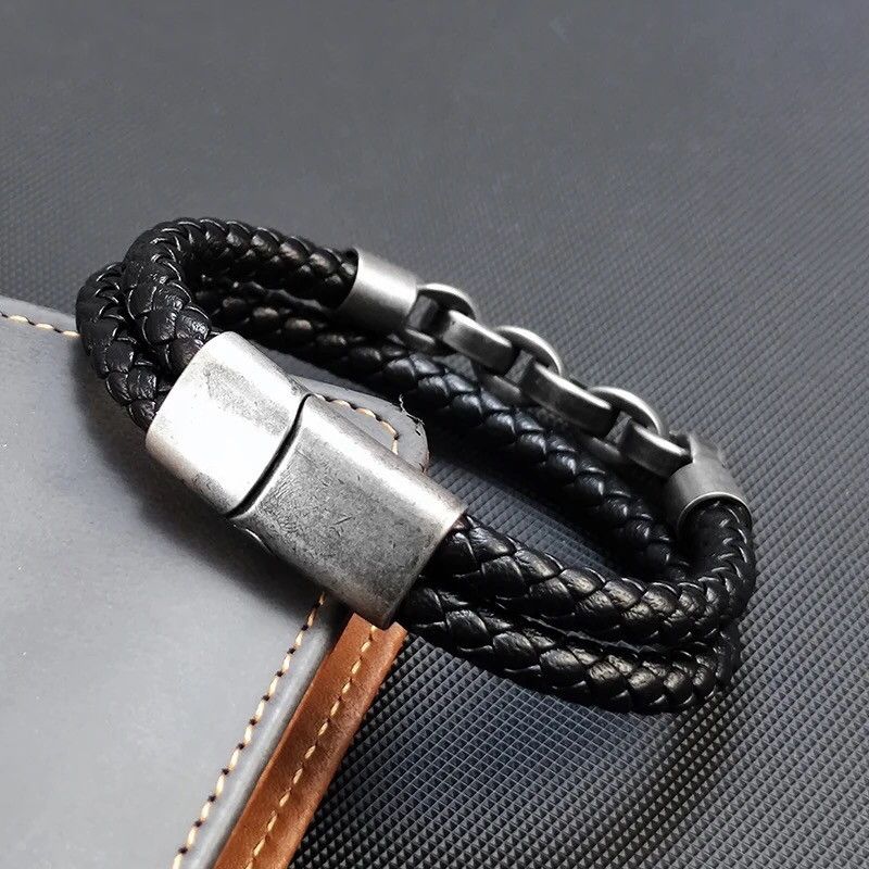 Leather Multi Layered Chain Bracelet Size ONE SIZE - 4 Thumbnail