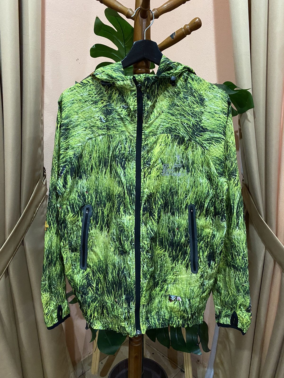 GO SLOW CARAVAN ALL OVER GRASS JACKET