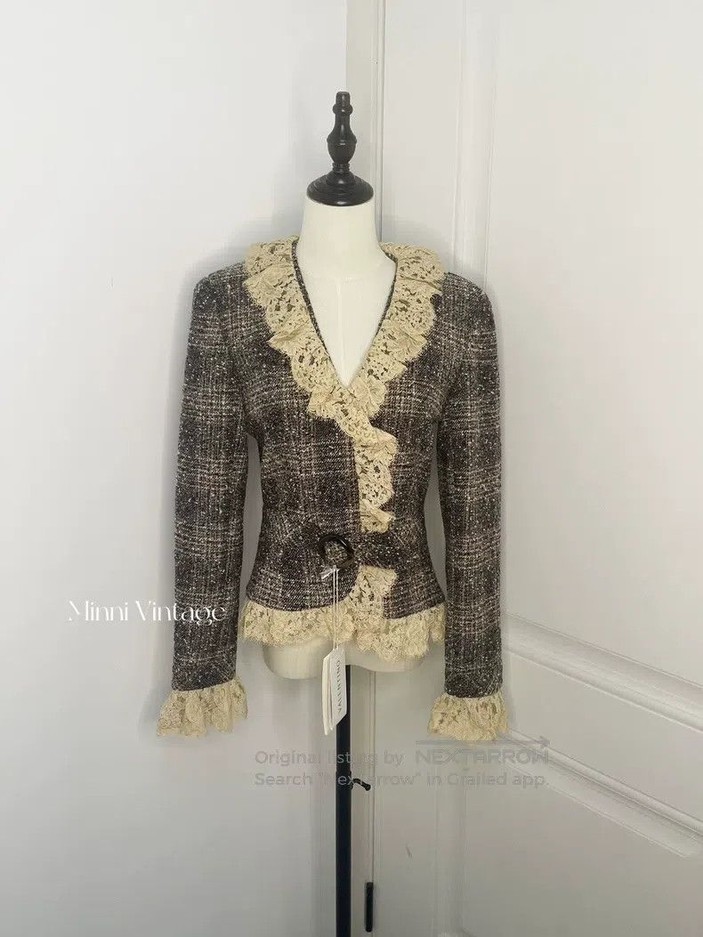 Valentino Valentino Main line gold label lace neckline vintage coat Size S / US 4 / IT 40 - 1 Thumbnail