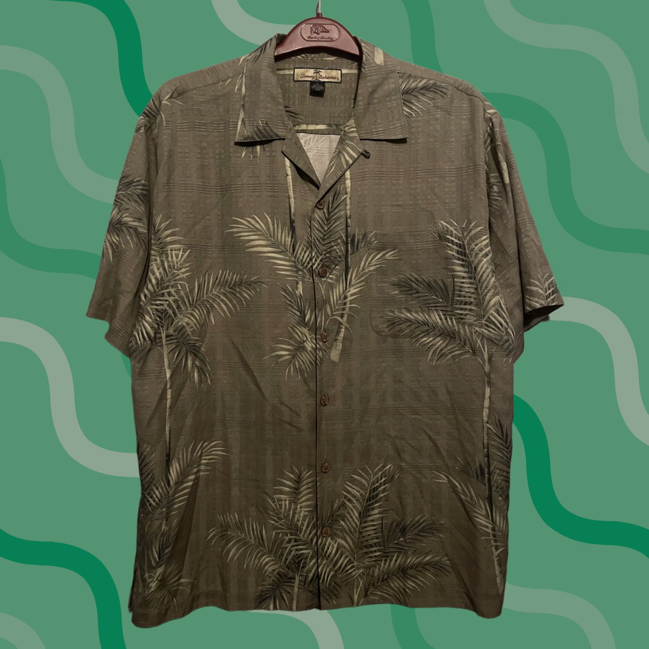Tommy Bahama Tommy Bahama Shirt Men’s Medium Silk Hawaiian Palm Trees Floral Button-Up Short Sleeve Collared Spread Multicolor Summer Size US M / EU 48-50 / 2 - 1 Thumbnail