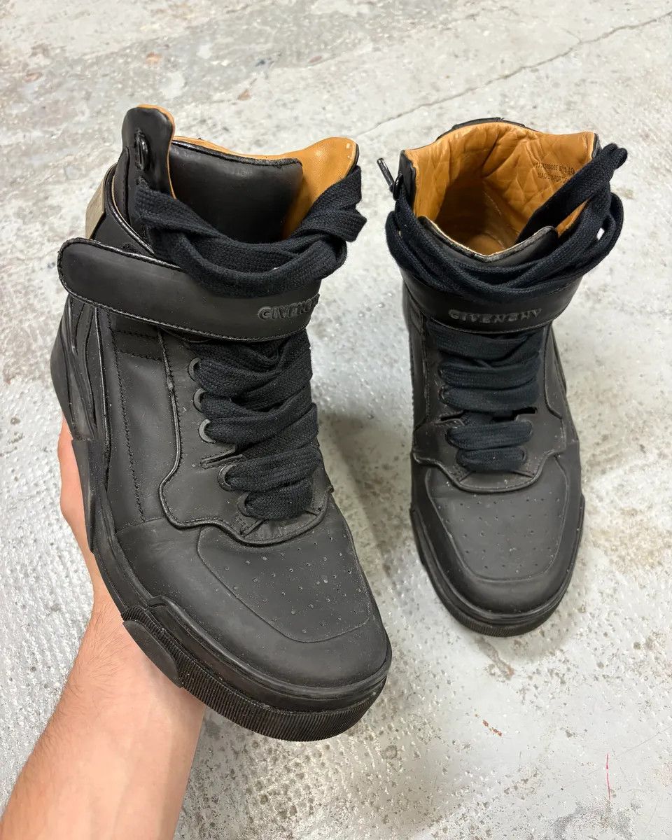 Givenchy AW2014 Givenchy Black High Leather Tyson Sneakers Size US 7 / EU 40 - 1 Thumbnail
