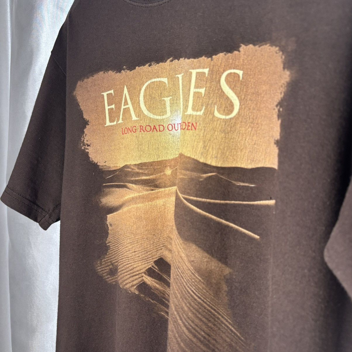 Vintage vintage t-shirt Th Eagles long road out of Eden brown unisex Size US M / EU 48-50 / 2 - 4 Thumbnail