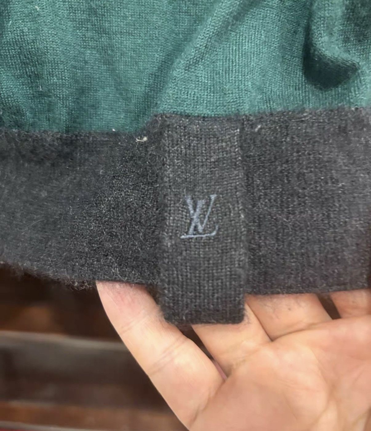 Louis Vuitton Louis Vuitton Cashmere Sweater J2 Size US L / EU 52-54 / 3 - 3 Thumbnail