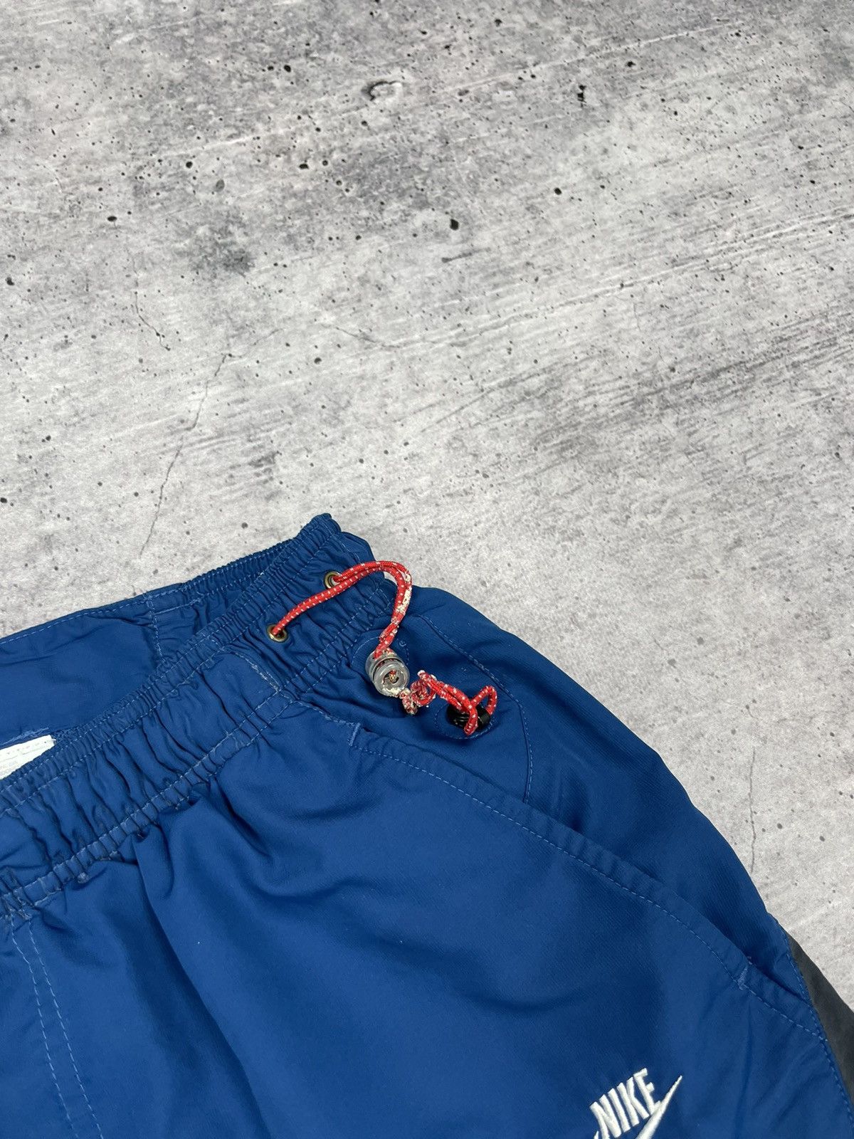 Nike Vintage Nike 90’s Y2K Style Big Logo Drill Blue Shorts Size US 30 / EU 46 - 7 Thumbnail