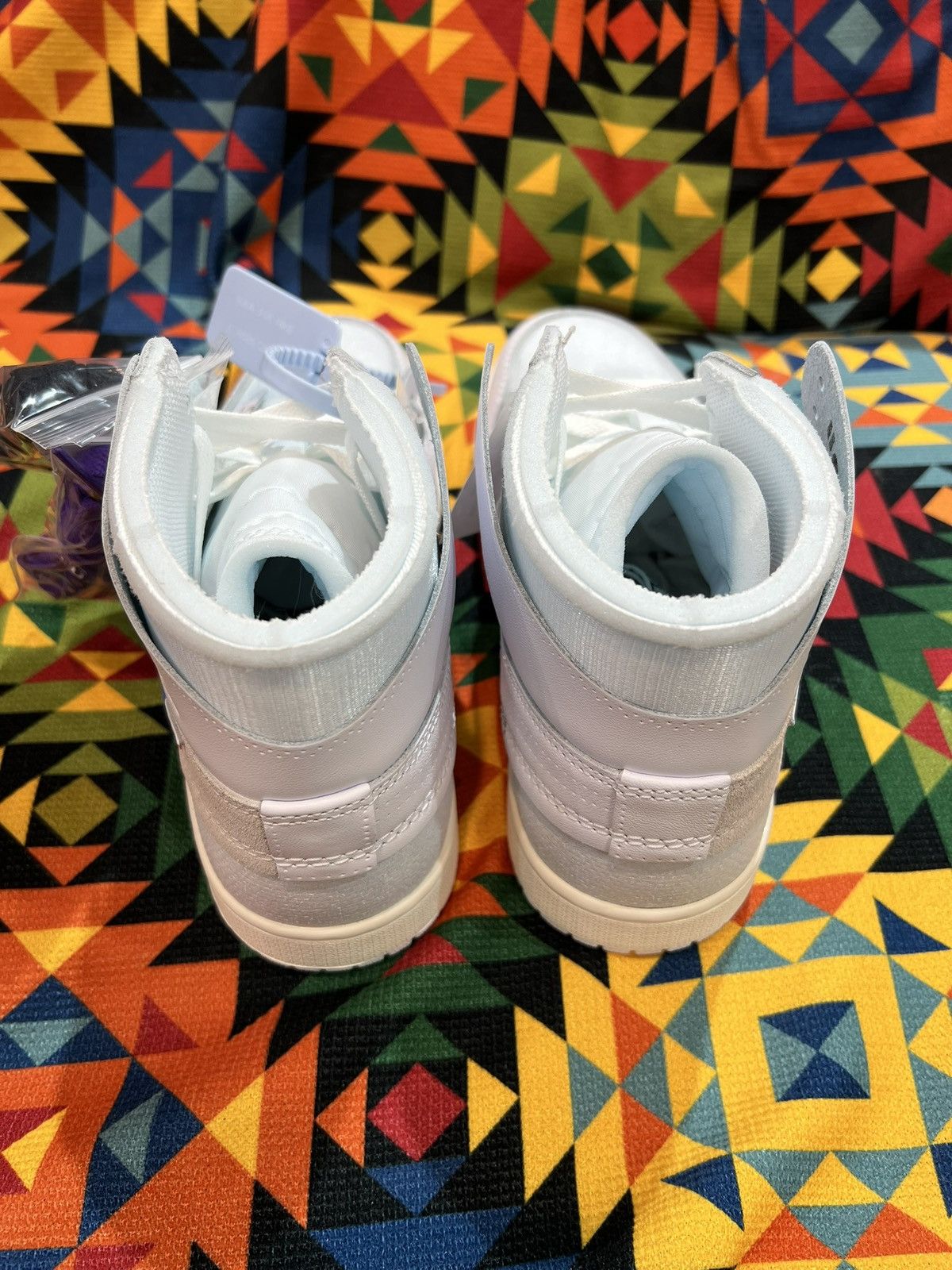 Jordan Brand × Off-White Off White x Air Jordan 1 "Alaska" Size US 8 / EU 41 - 3 Thumbnail